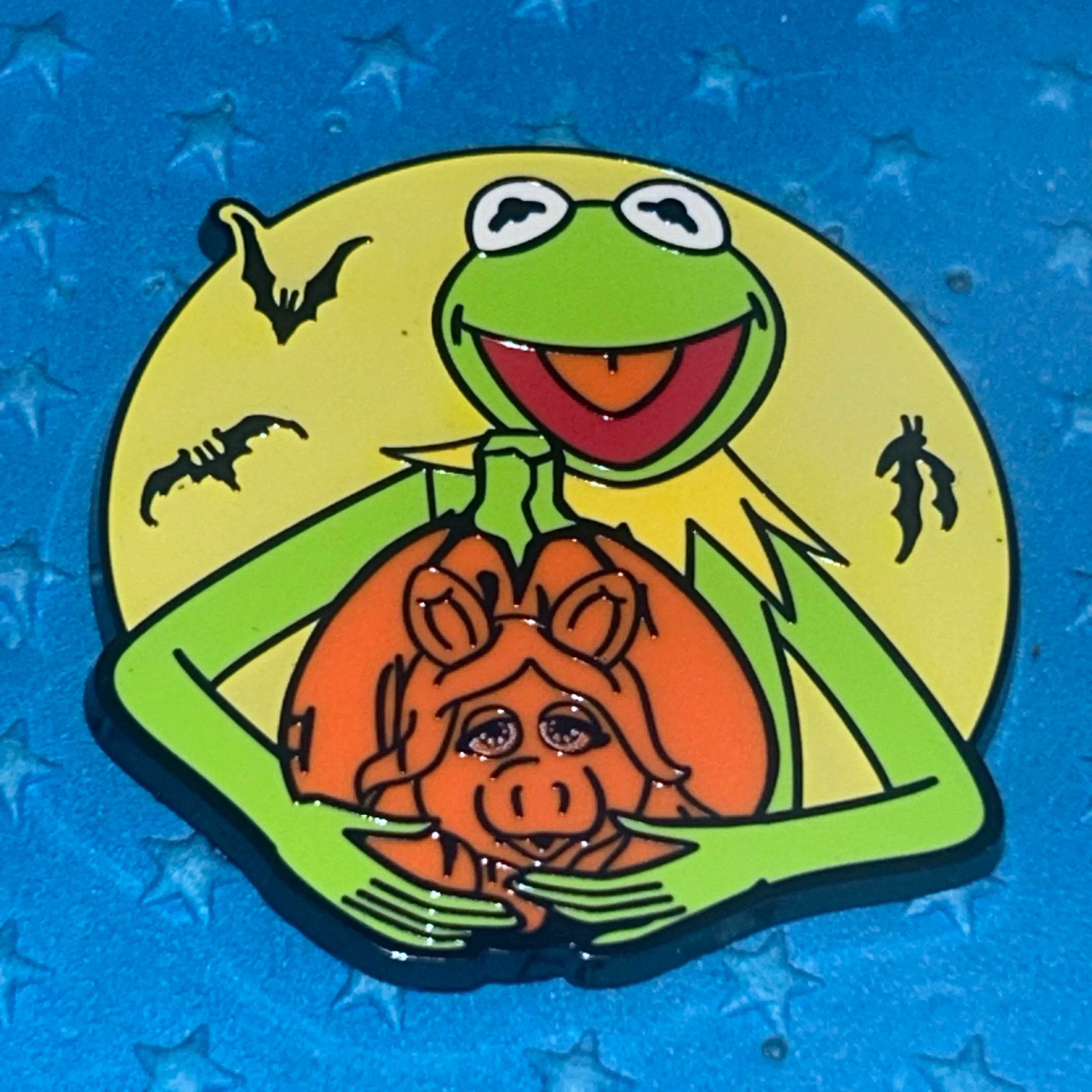 2024 - Kermit with Miss Piggy Pumpkin - Halloween - Jack O Lantern - Disney Pin