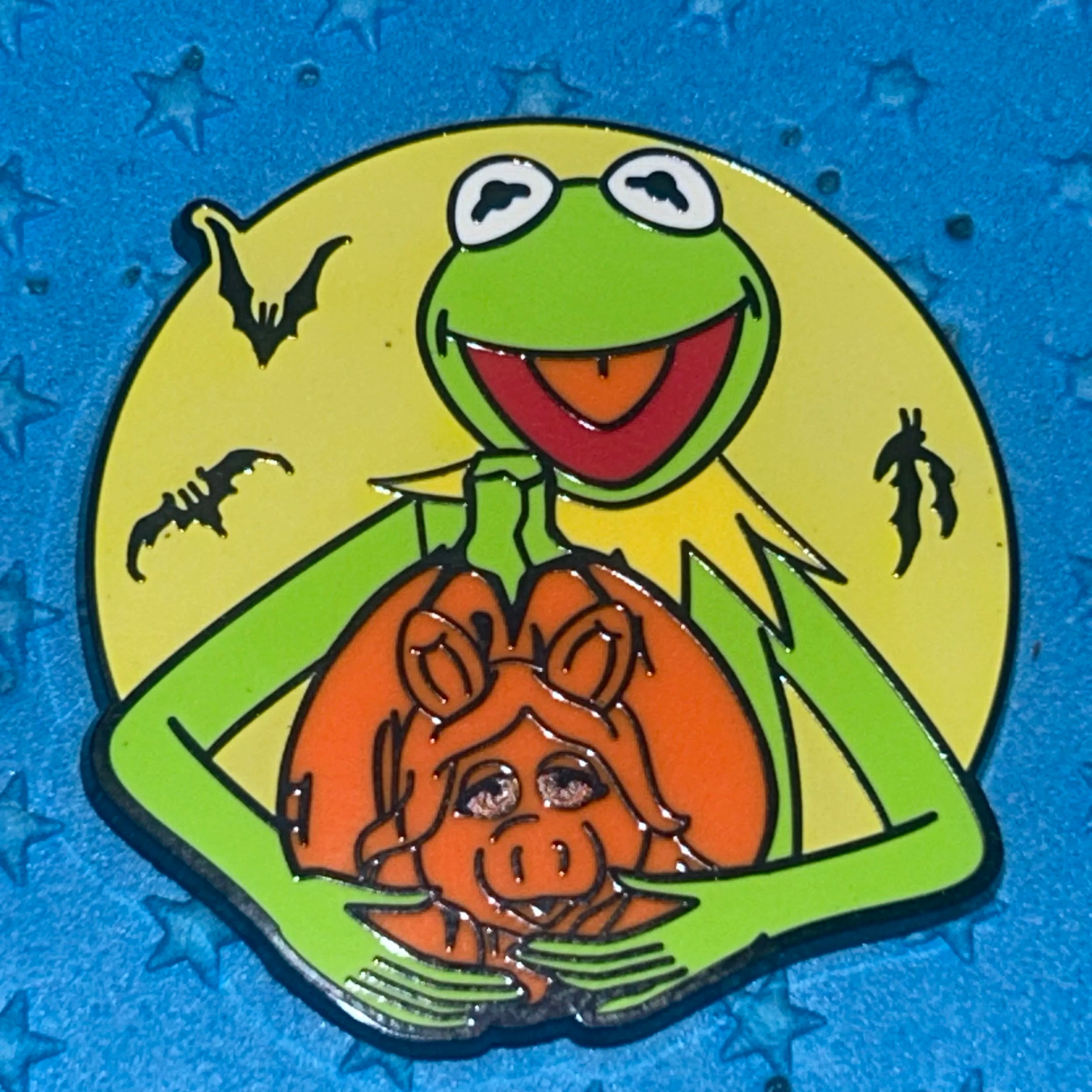 2024 - Kermit with Miss Piggy Pumpkin - Halloween - Jack O Lantern - Disney Pin