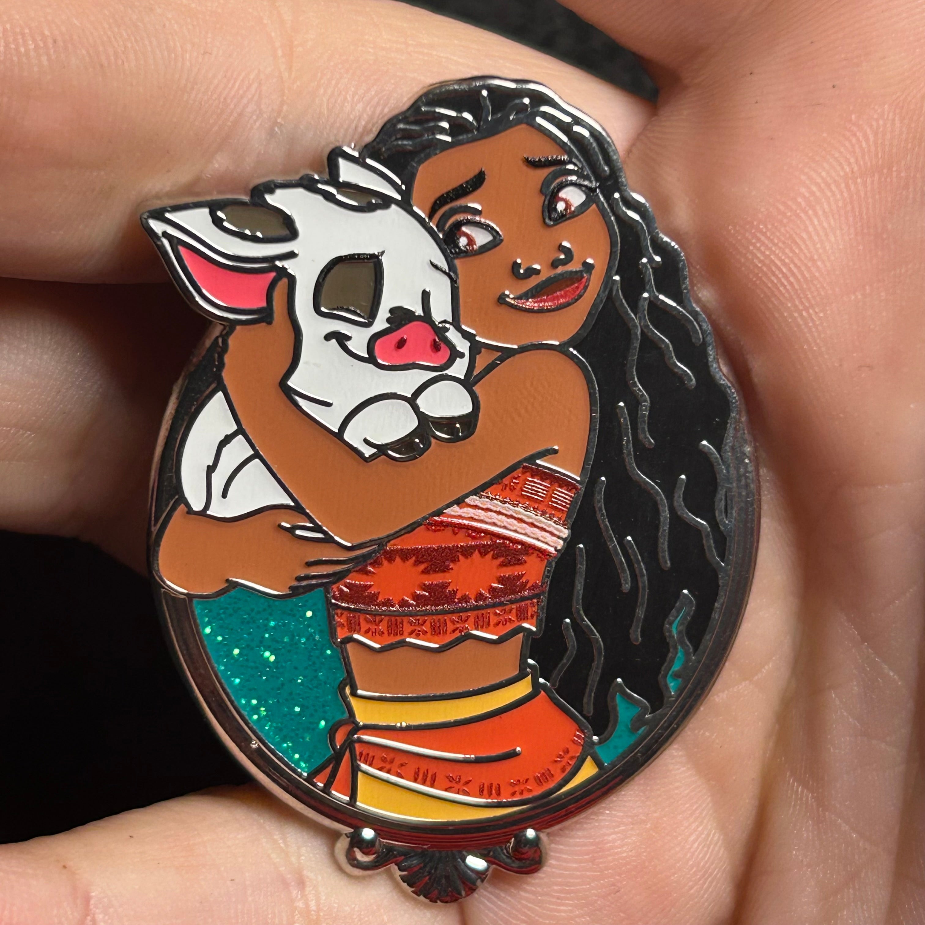 2025 - Moana Holding Pua - Disney Pin