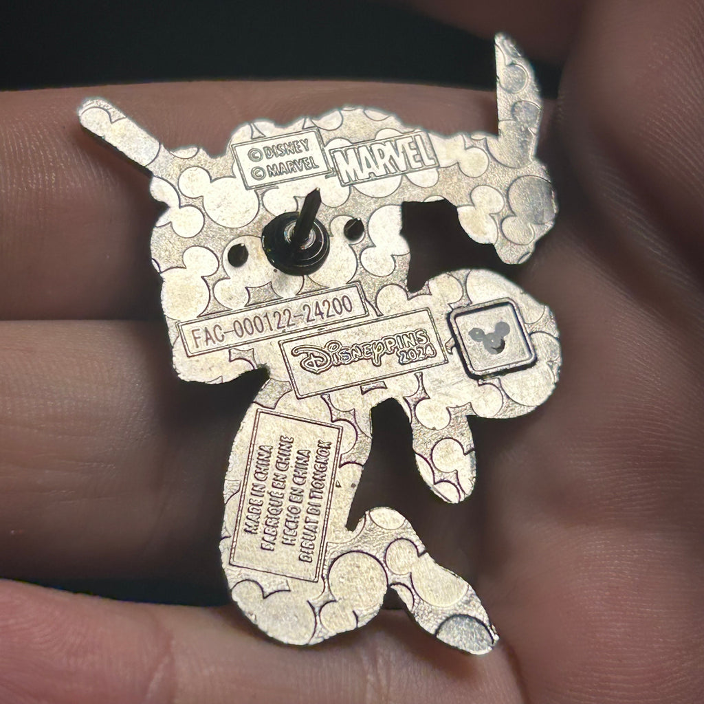 Deadpool - Full Body - Marvel - Disney Pin