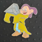 2024 - Dopey - Holding Jewel - Snow White - Disney Pin