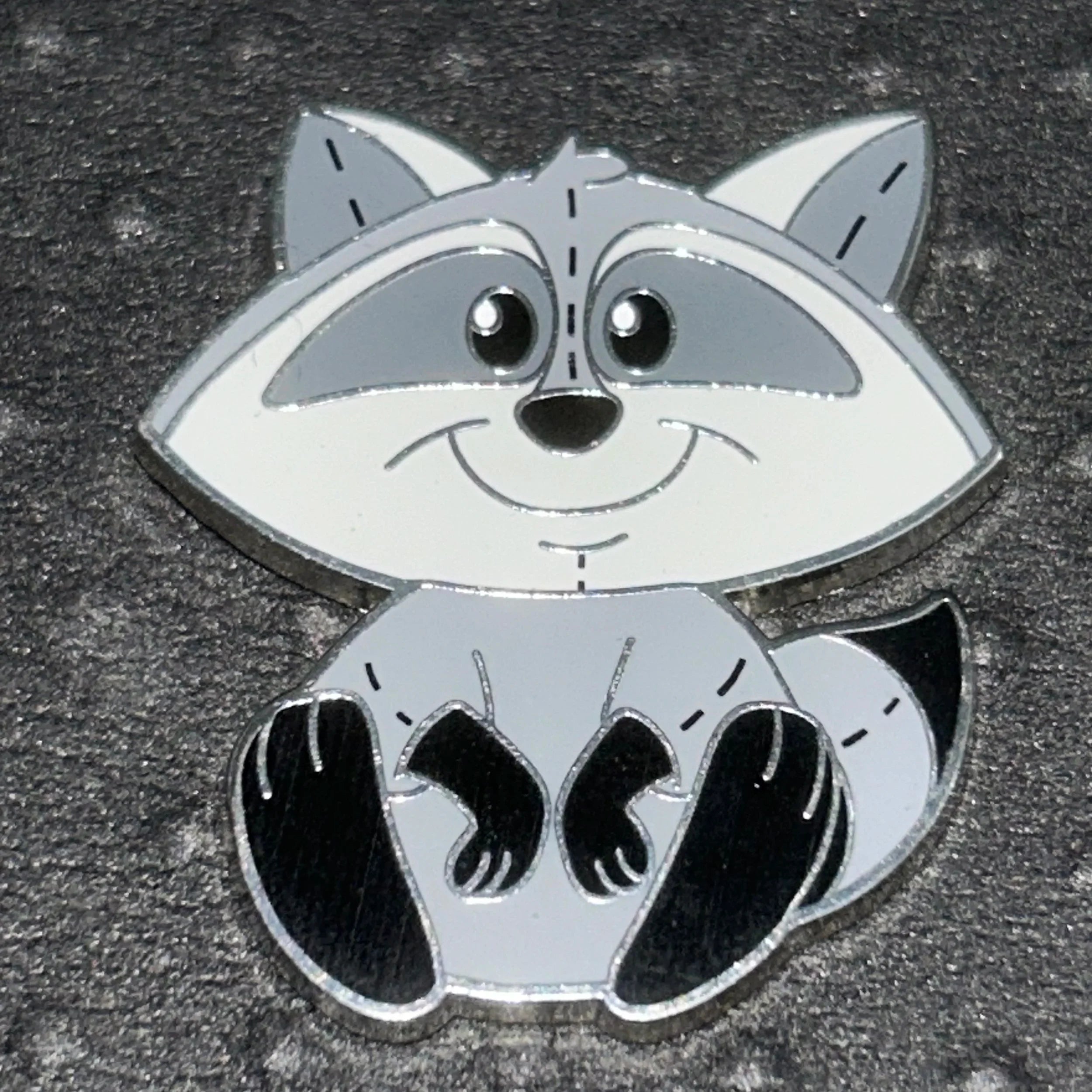 2024 - Meeko - Pocahontas - Pixie Plush - Mystery Pin