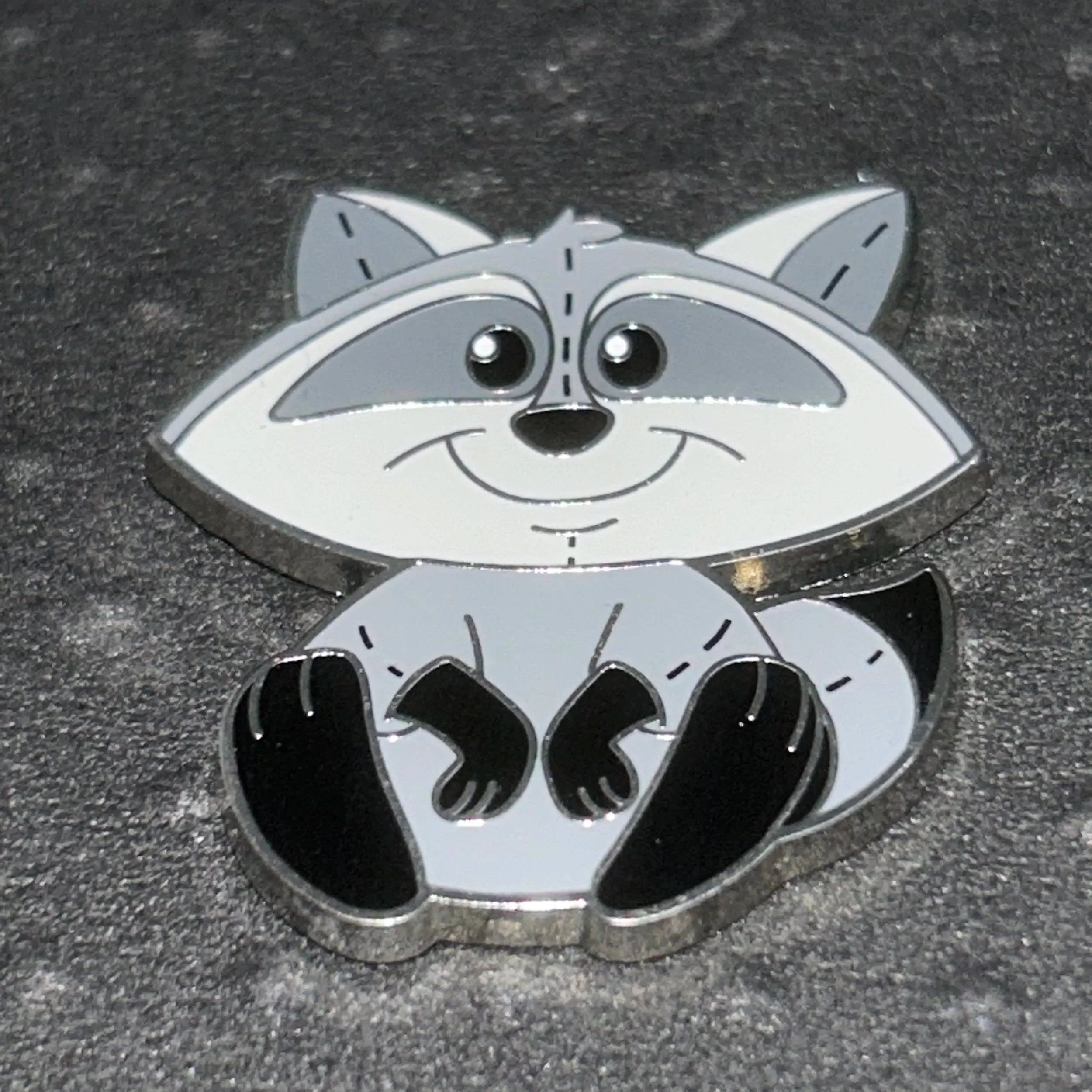 2024 - Meeko - Pocahontas - Pixie Plush - Mystery Pin