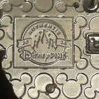 2024 - Aladdin and Jasmine - Agrabah Palace - Disney Pin
