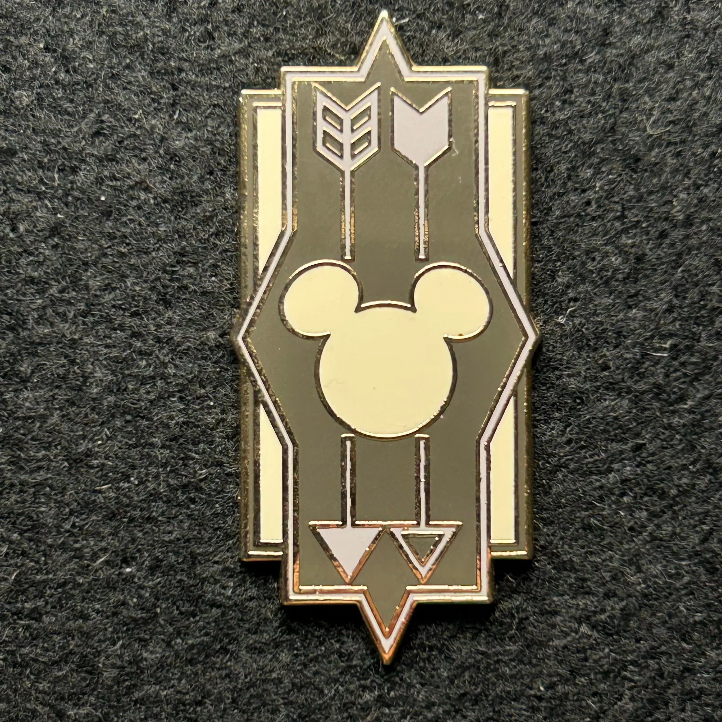 2018 - Mickey Mouse - November - Memories Series - DS - LR - Disney Pin