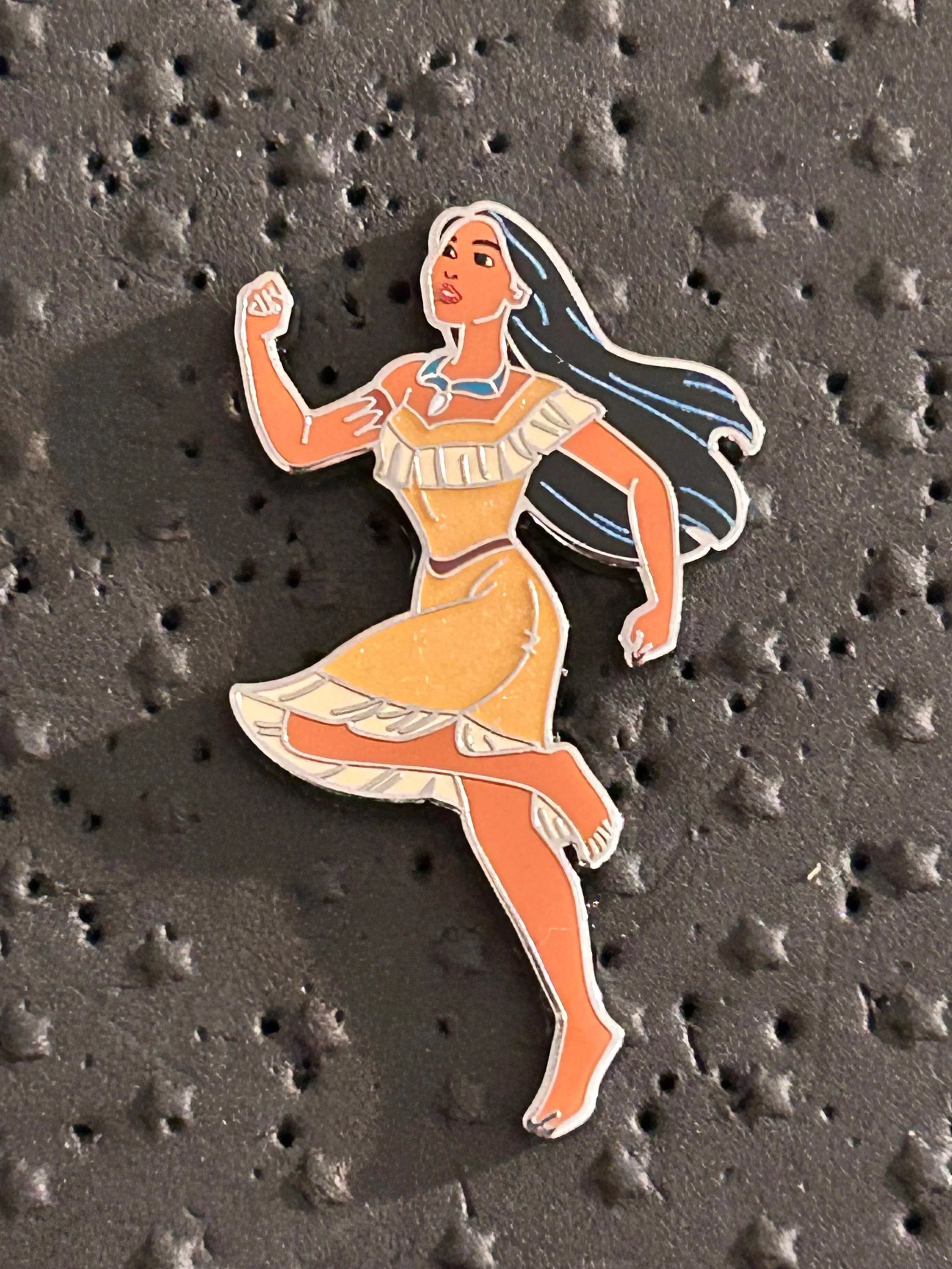 2023 - Pocahontas - Running - Disney Pin