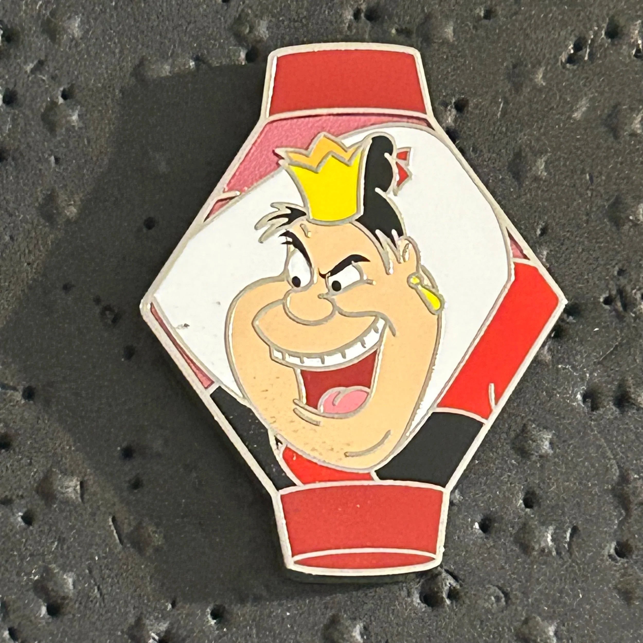 2024 - Queen of Hearts - Alice in Wonderland - Mystery Pin