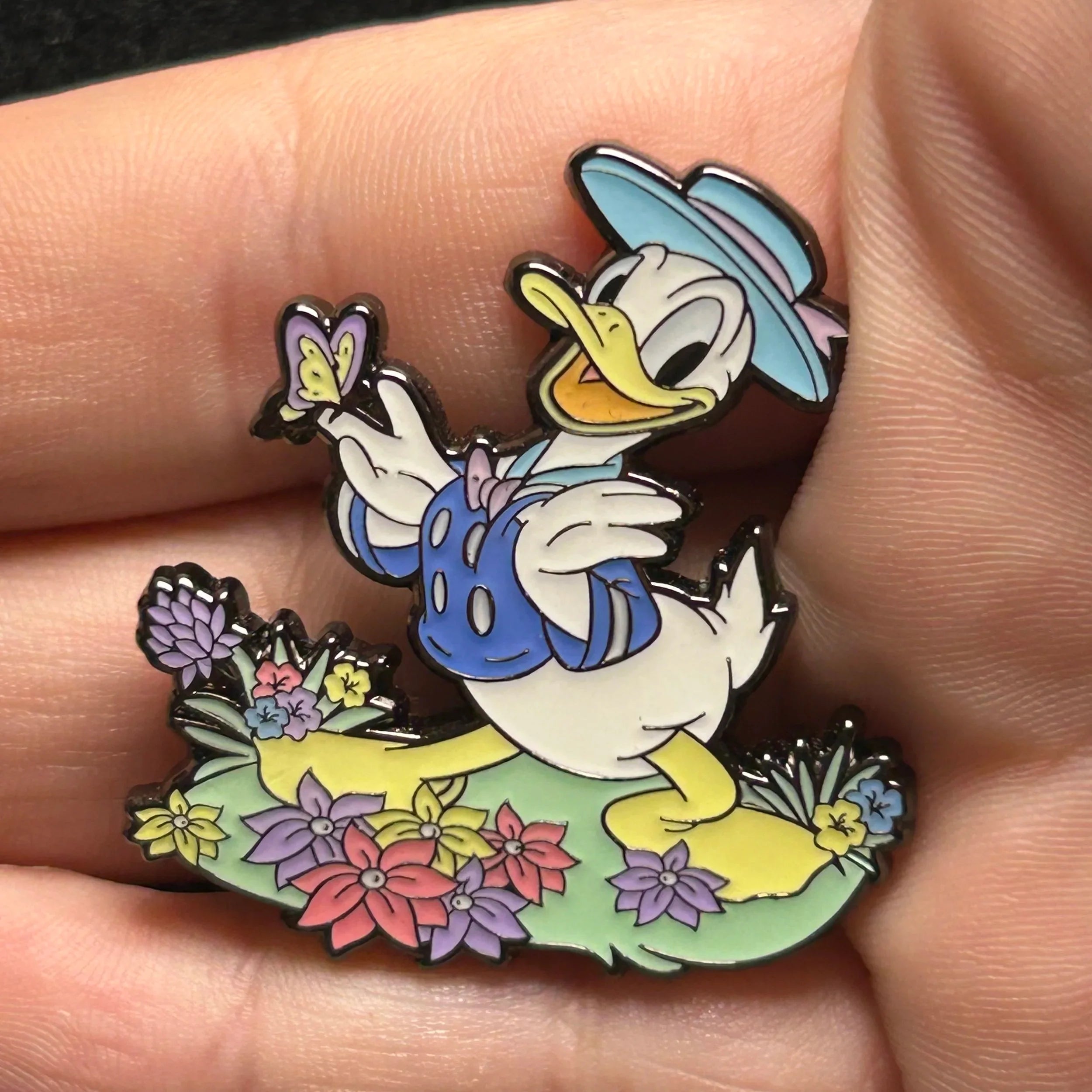 Loungefly - Donald Duck - Garden - Mystery Series - Disney Pin