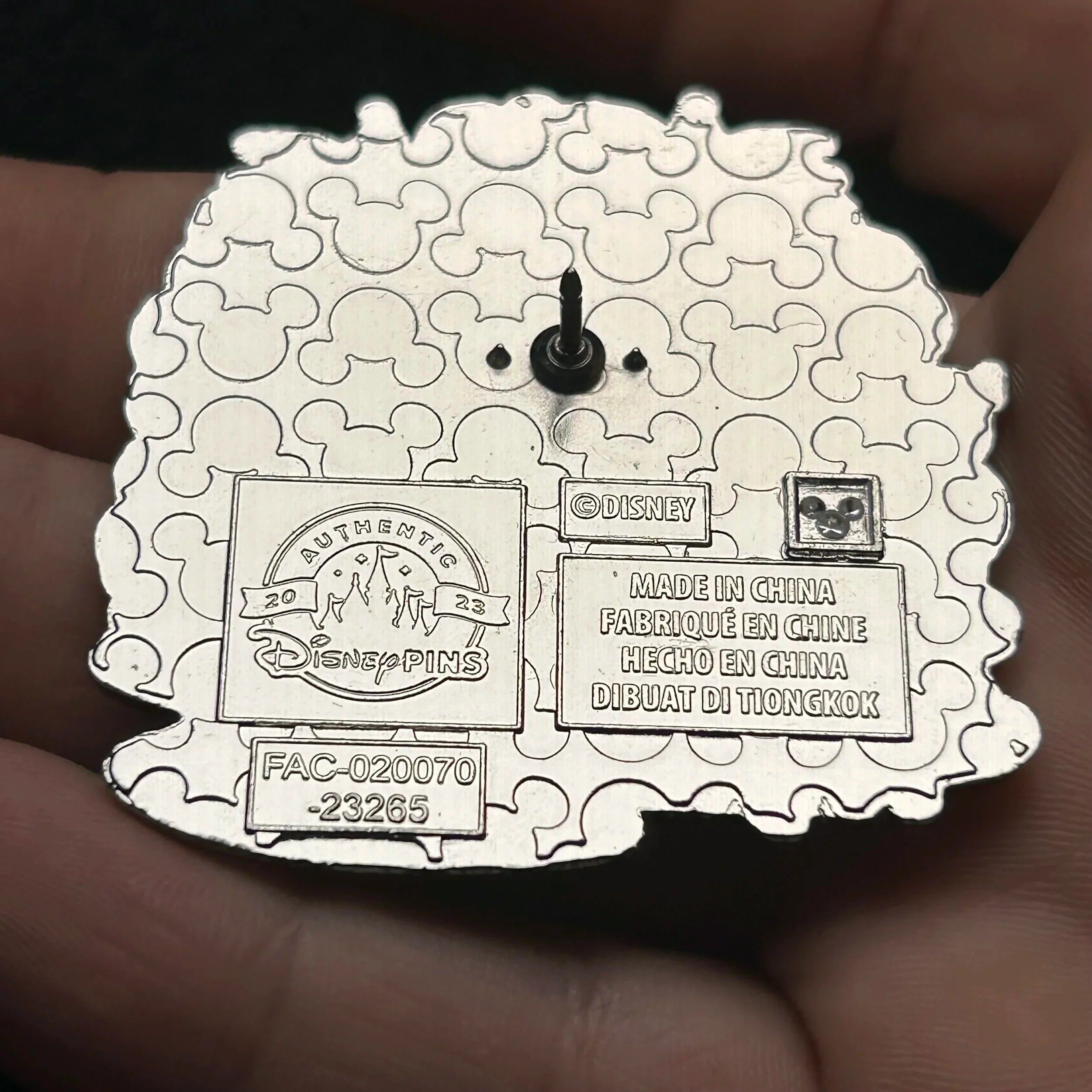 2023 - Mickey and Minnie Mouse - Polynesian Village  Resort - Disney Pin