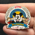 2000 - Mickey Mouse - It’s A Small World - Disneyana Convention - Disney Pin