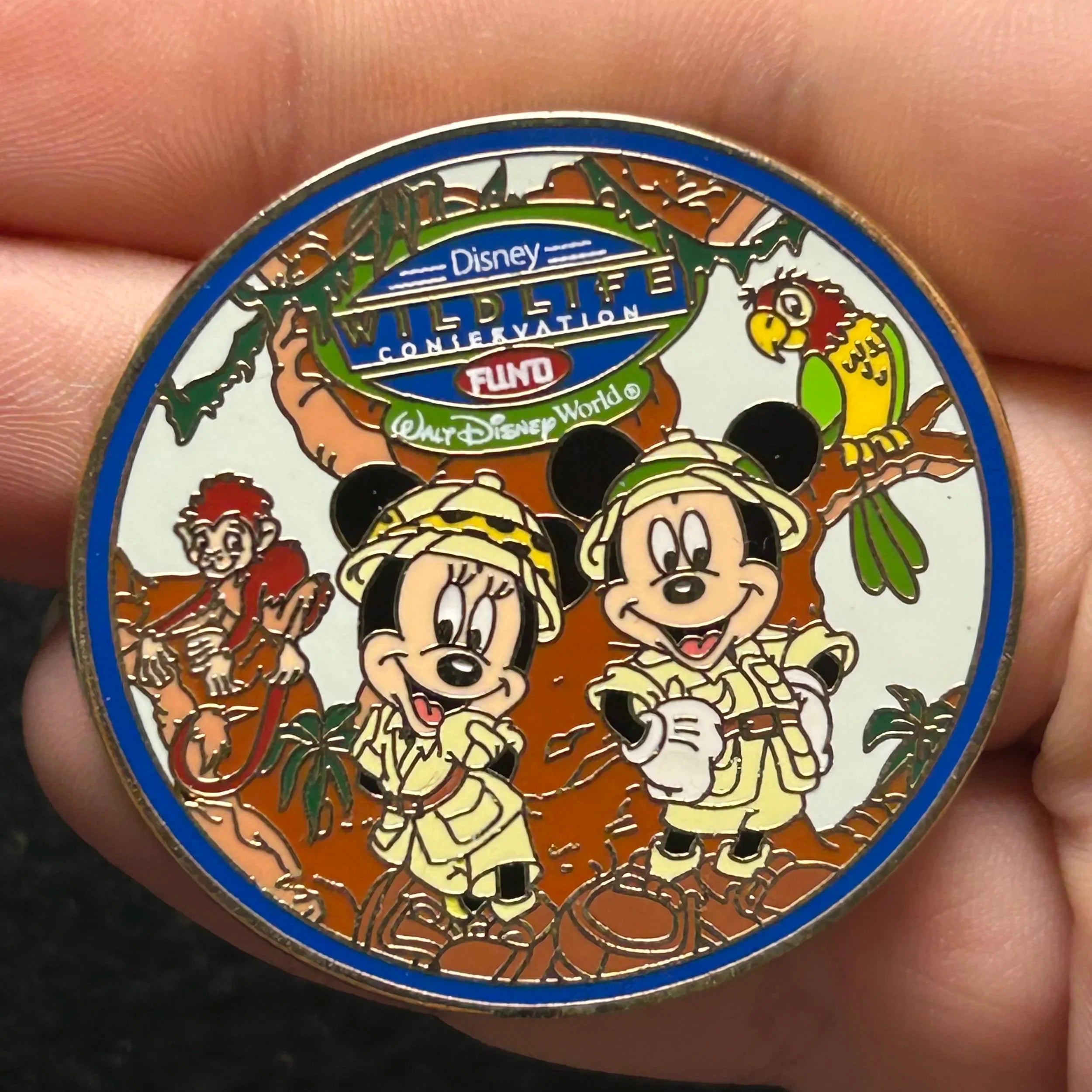 2007 - Mickey and Minnie Mouse - Wildlife Conservation Fund - Disney Pin