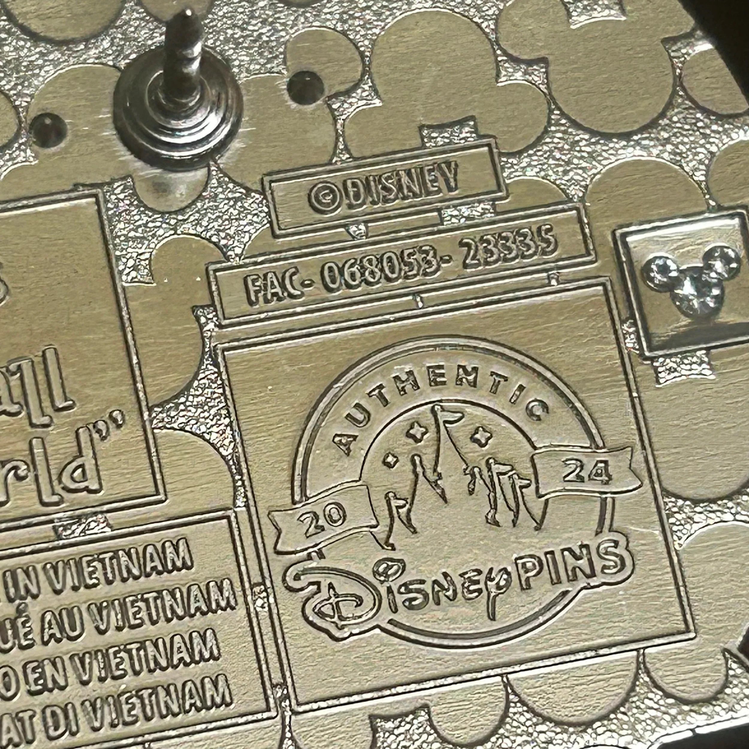 2024 - Kangaroo - It’s A Small World - Mystery Pin