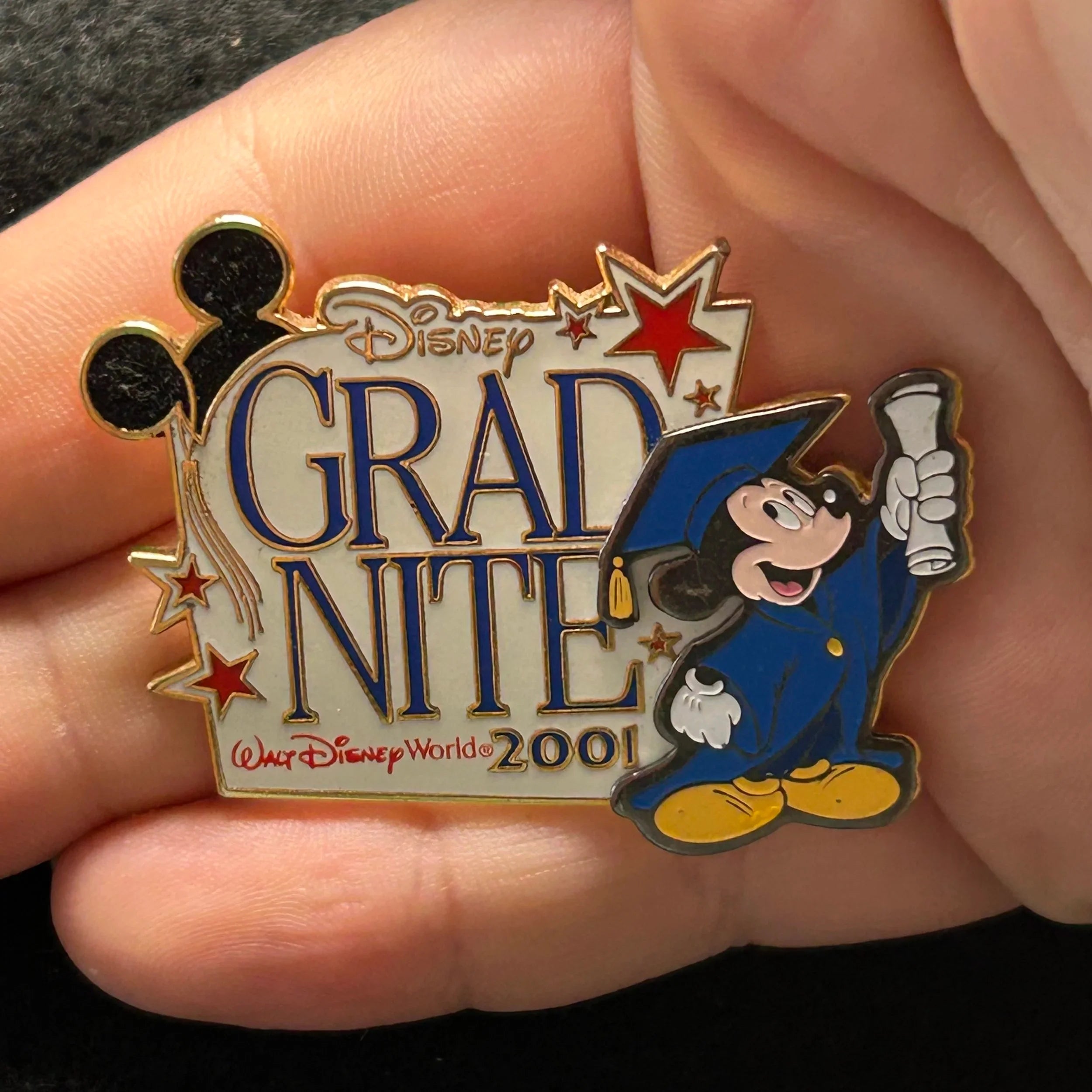 2001 - Mickey Mouse - Graduation Night - WDW - LE 4,000 - Disney Pin