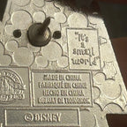 2023 - Pocahontas - Meeko - It’s A Small World - Disney Pin