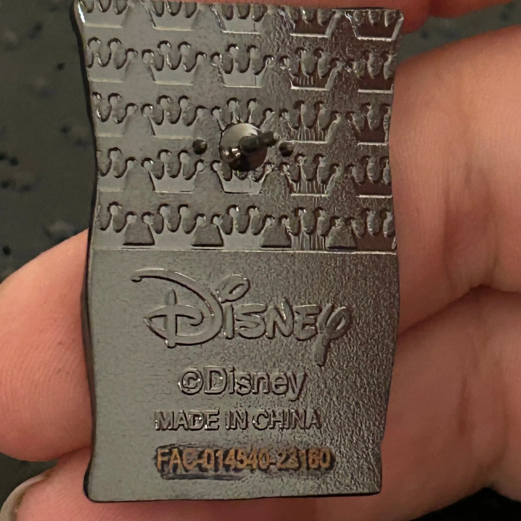 Loungefly - The Lion King - True King - Kettle Cooked Chips - Mystery Pin