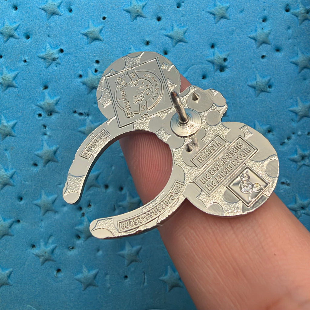 2026 - Hatbox Ghost - Wave A - Super Chaser - Hidden Mickey - Disney Pin