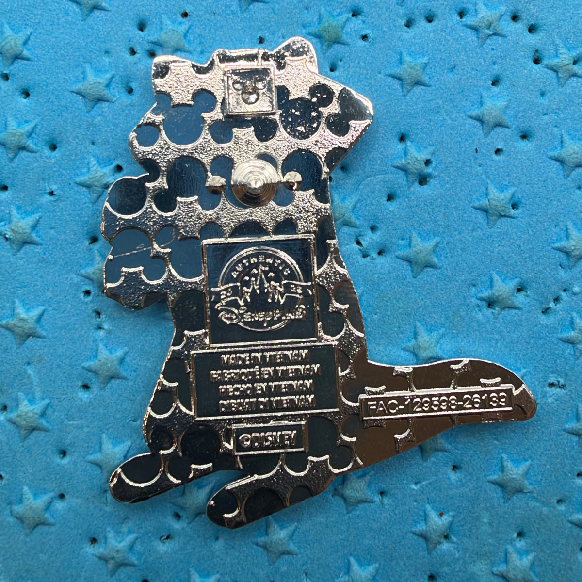 2026 - Meeko Eating Raspberry - Pocahontas - Disney Pin