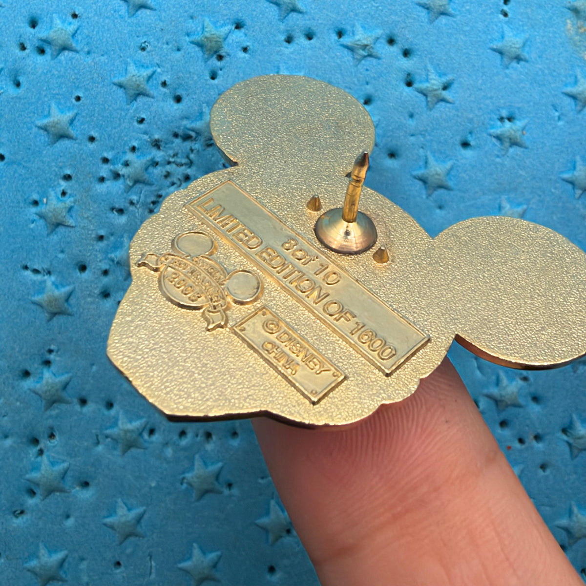 2008 LE 1600 - Small World - Male Child Wearing Blue Mickey Ears - Disney Pin