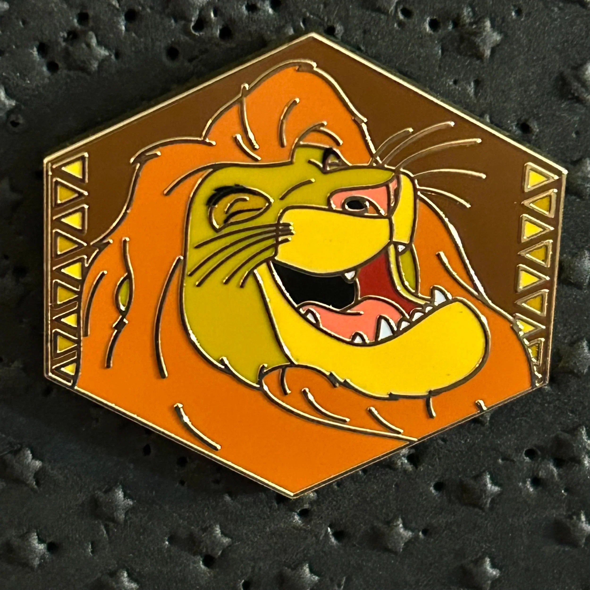 2024 - Mufasa - Laughing - Lion King - Mystery Pin