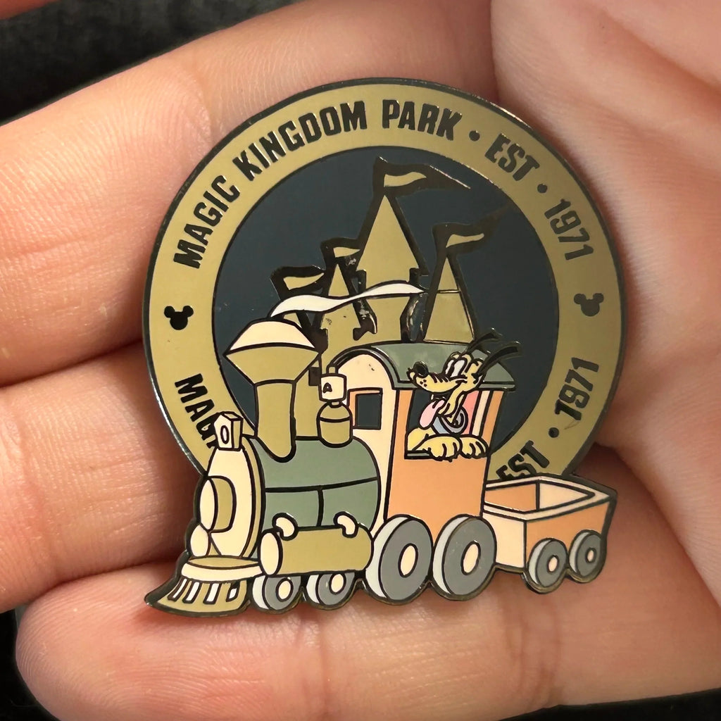 2000 - Pluto On Train - Magic Kingdom Est. 1971 -  LE 7,500 - Disney Pin