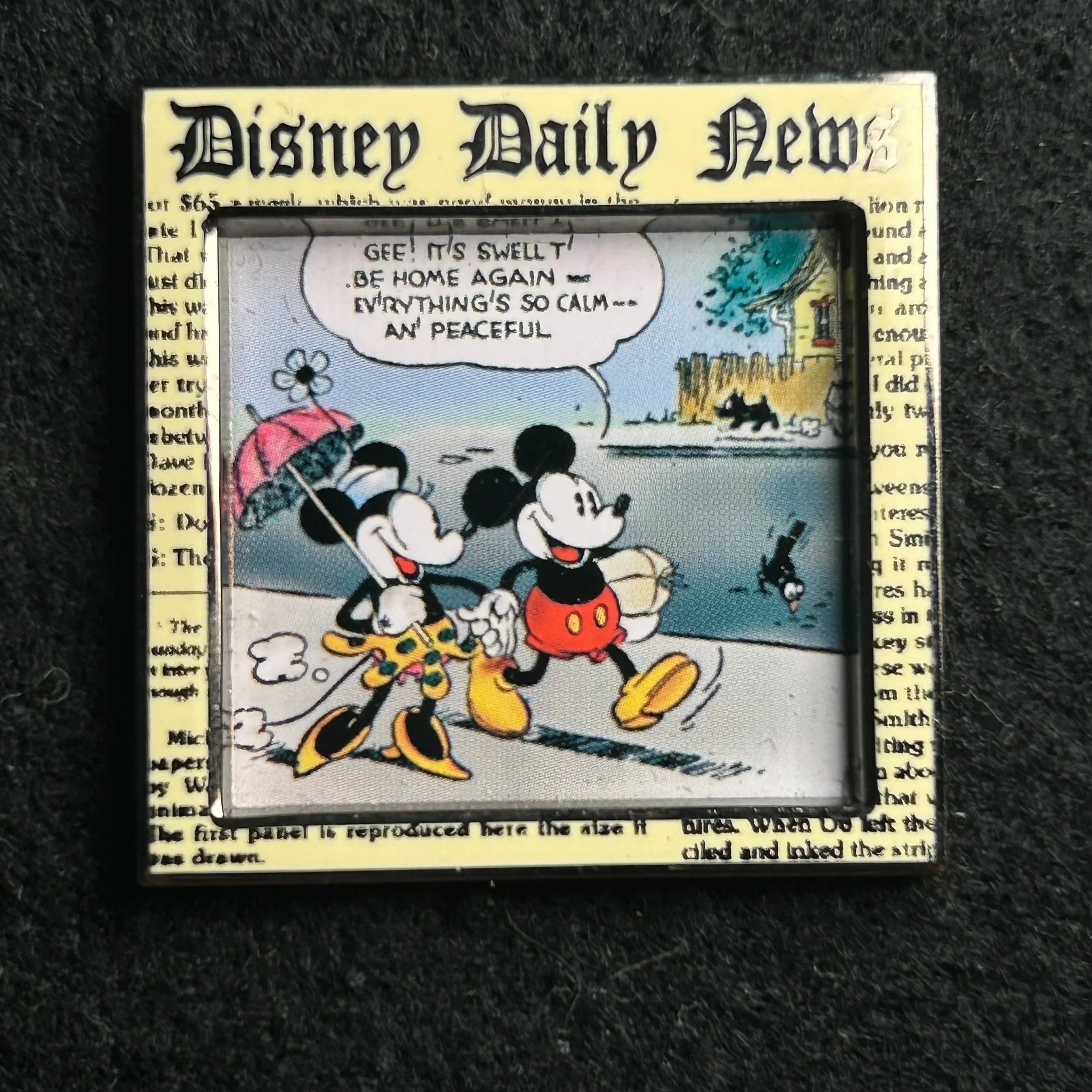 2001 - Mickey and Minnie Mouse - Disney Daily News - Disney Pin