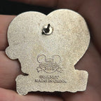 2003 - Mickey and Minnie Mouse - Kissing - Valentines Day - Holiday - Disney Pin