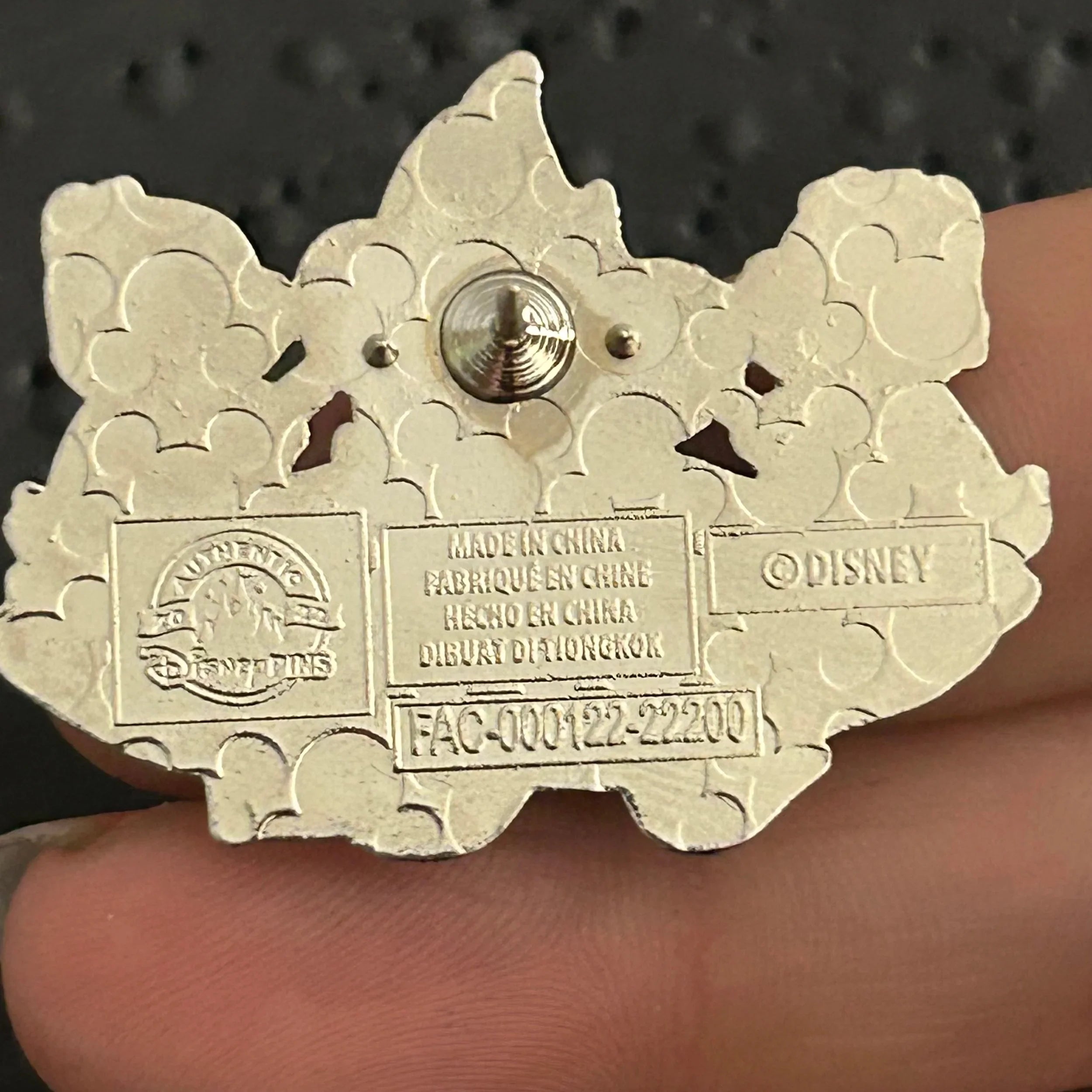 2022 - Chip and Dale - Roasting Acorns at Camp Fire - Disney Pin