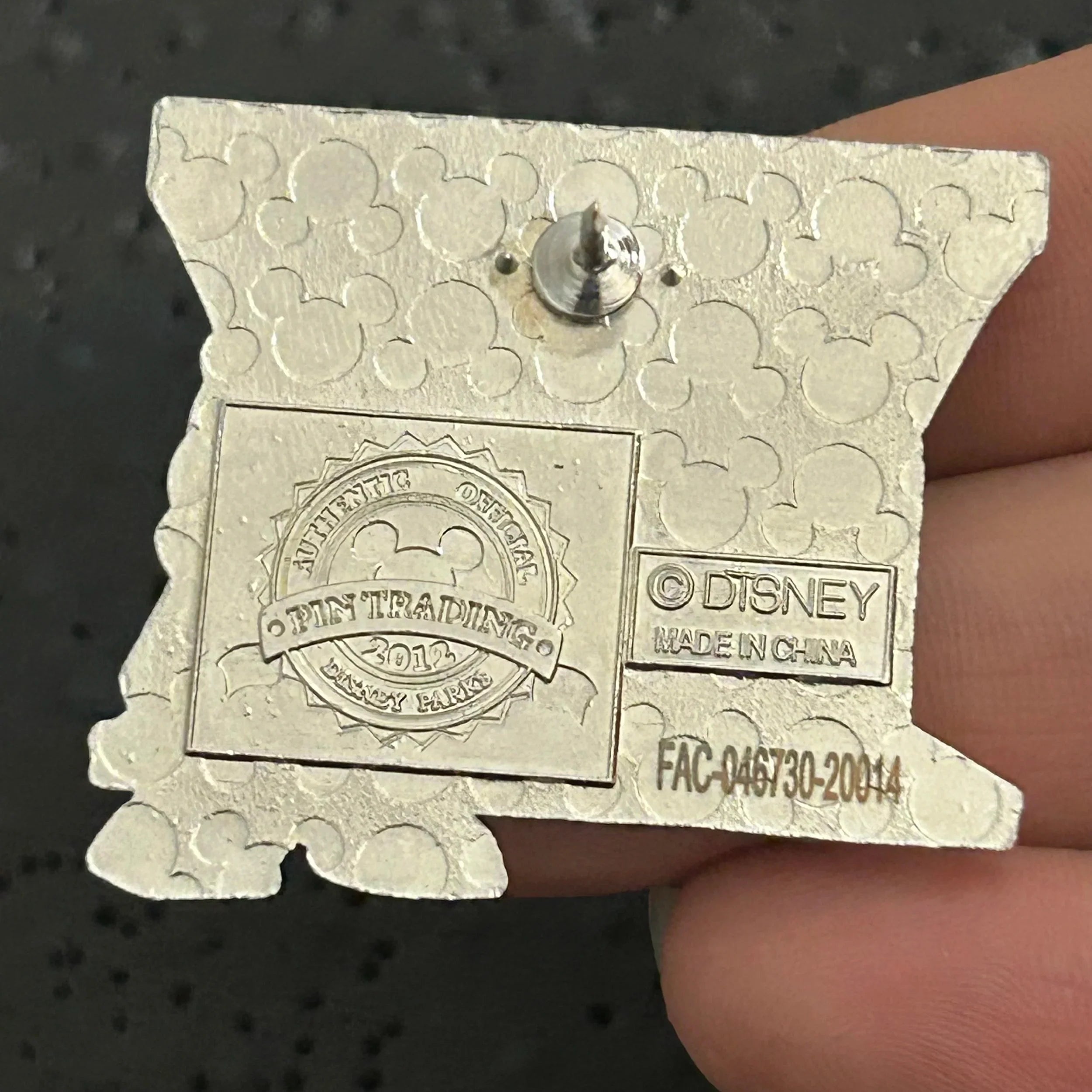 2012 - Cogsworth - Beauty and the Beast - Fantasyland - MGK - WDW - Mystery Pin