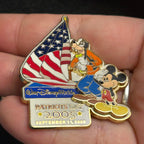 2005 - Mickey and Goofy - Patriots Day - USA Flag - WDW - LE 2,500 - Disney Pin