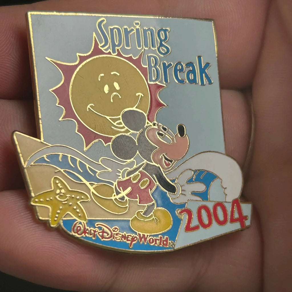 2004 - Mickey Mouse - At The Beach - Spring Break - LE 1,500 - Disney Pin