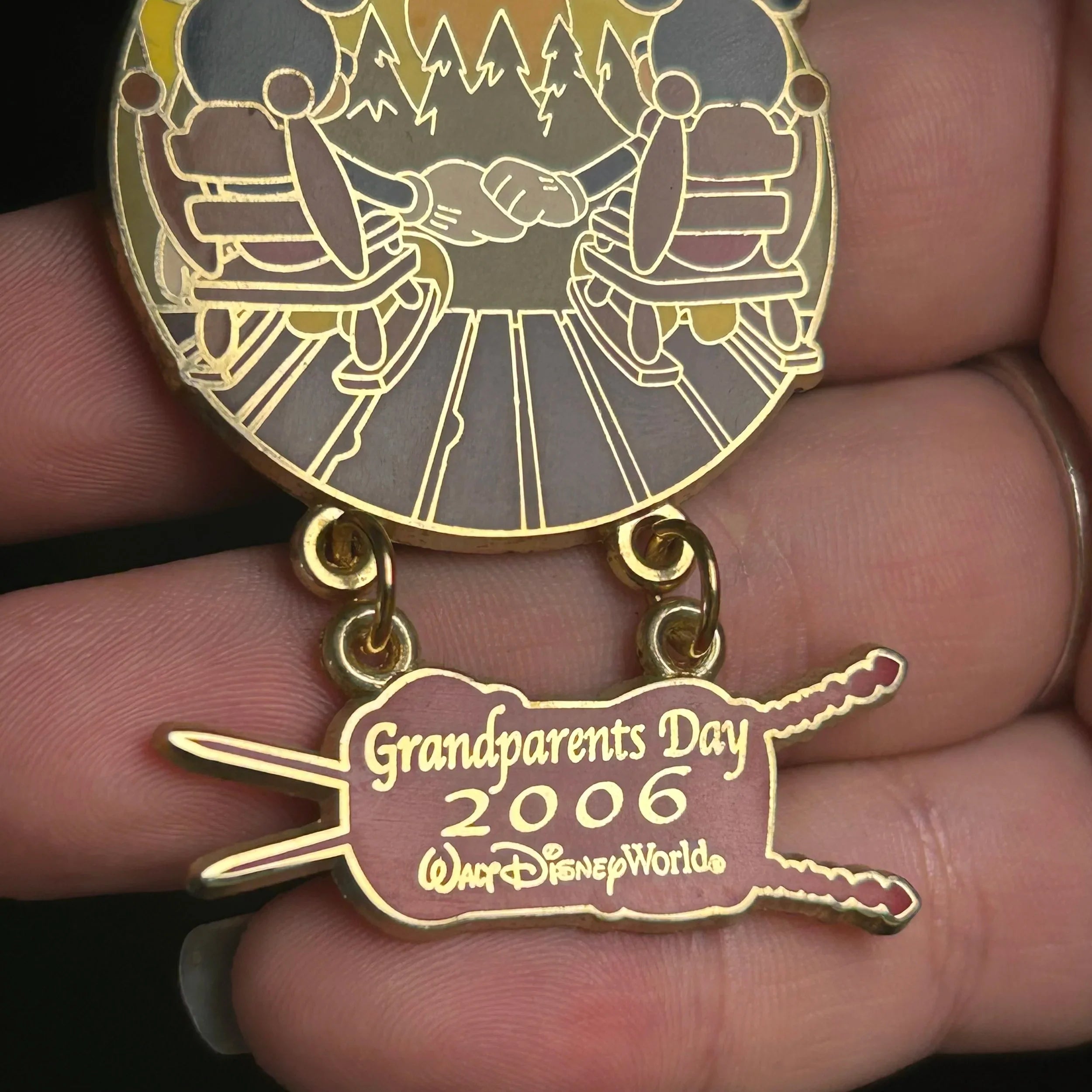 2006 - Mickey and Minnie - In Rocking Chairs - Grandparent Day - LE 1,500 -  Pin