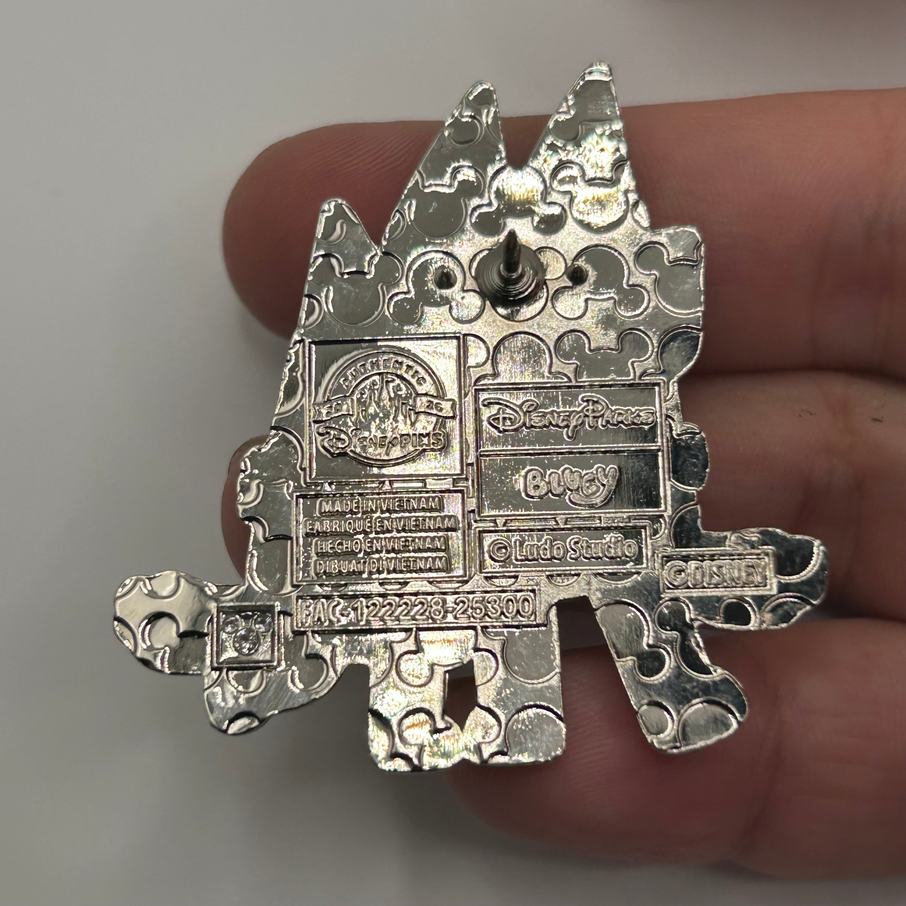 2026 - Bluey and Bingo - Disney Pin