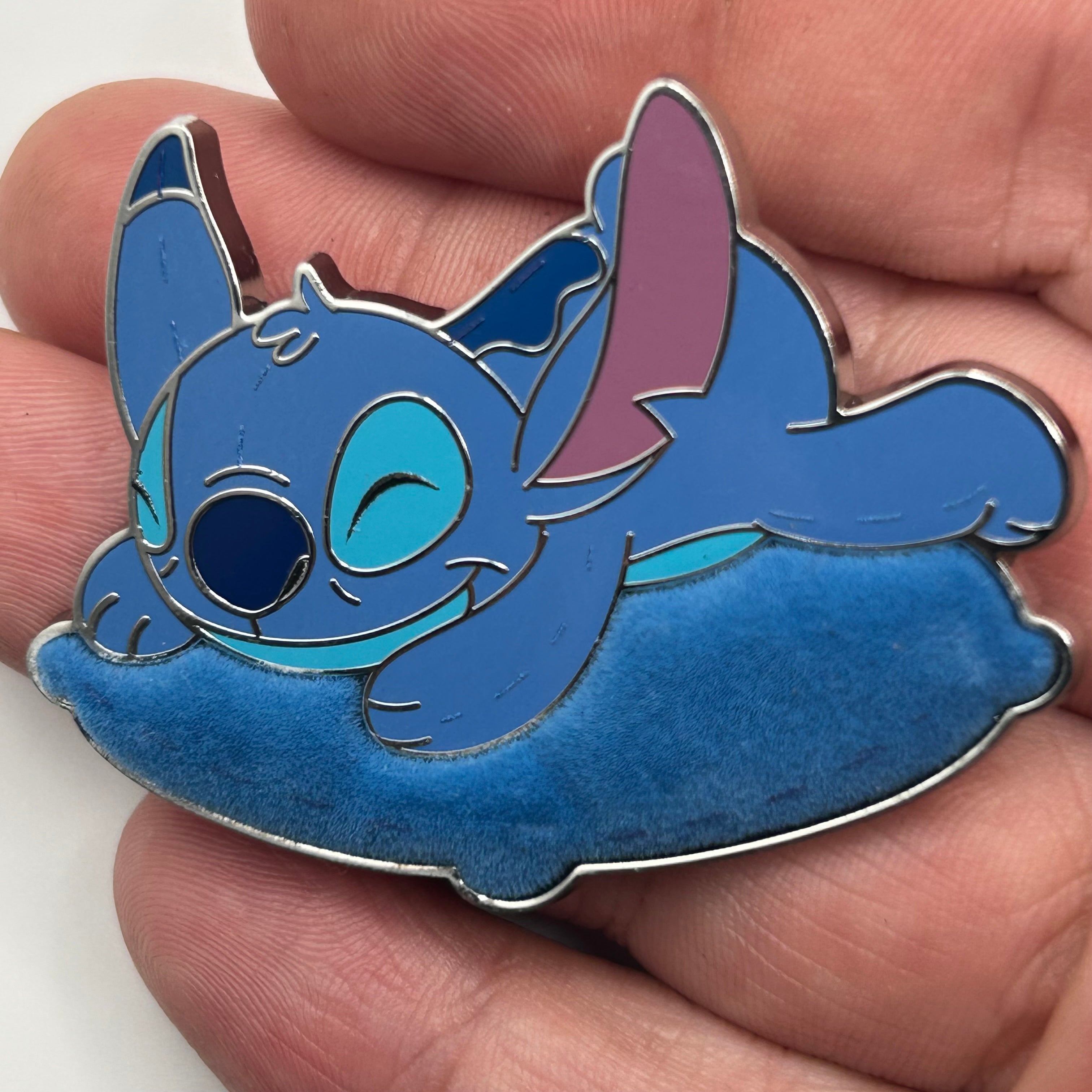 2026 - Stitch Sleeping on Pillow - Lilo and Stitch - Multi texture - Disney Pin