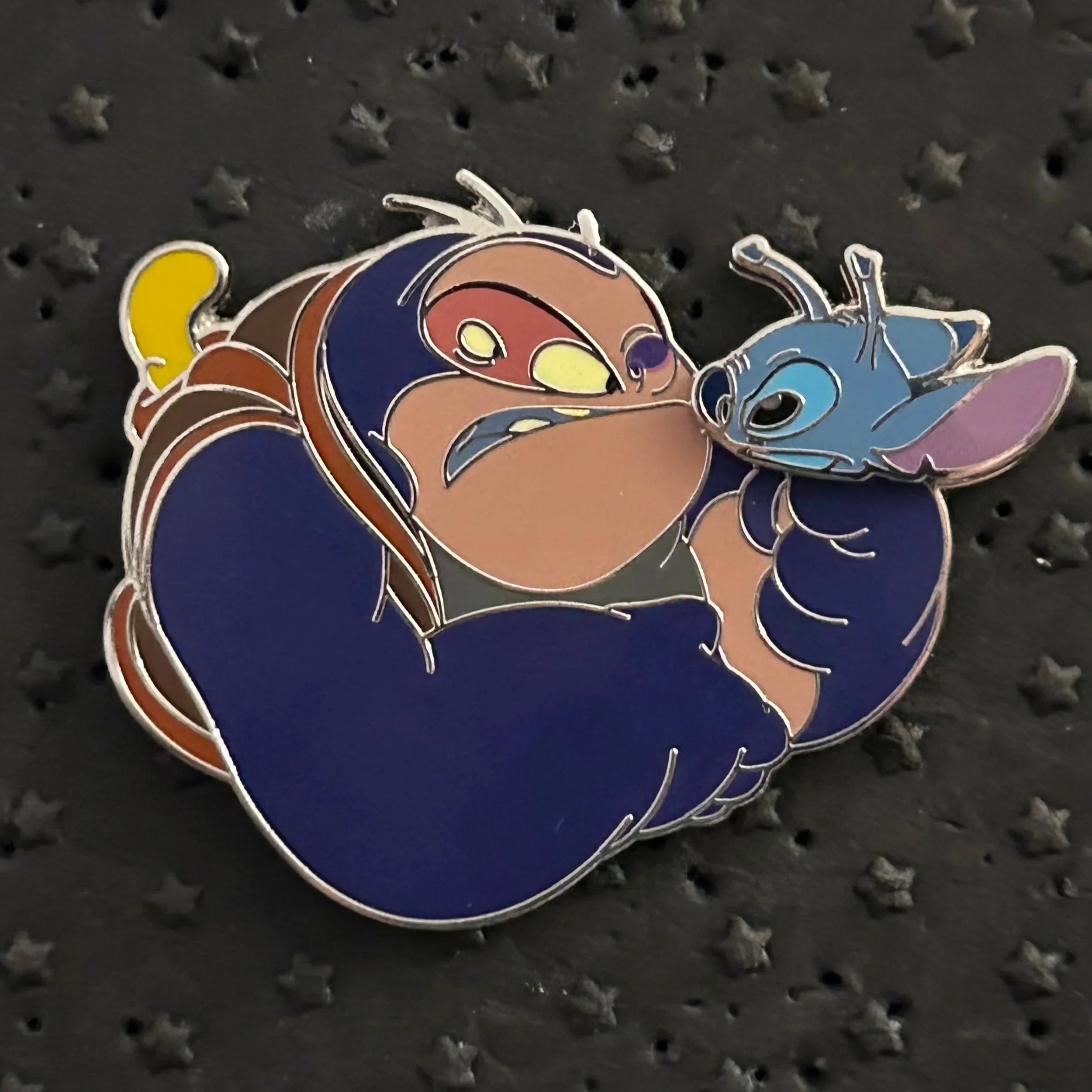 2024 - Jumba holding Stitch - Disney Pin