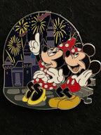 2024 - Mickey and Minnie - Watching Fireworks - Disney Pin