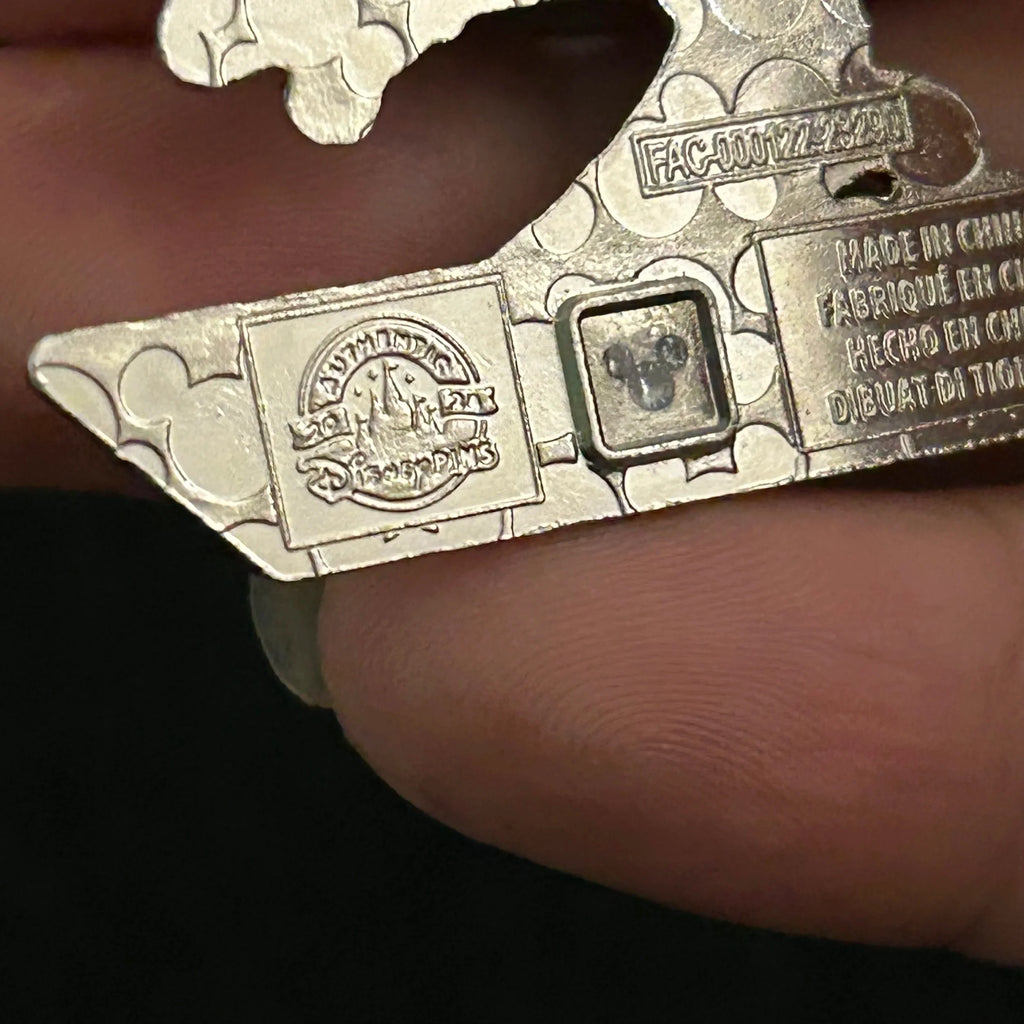 2024 - Minnie Mouse - Warrior II - Yoga Pose - Disney Pin