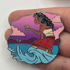 2026 - Moana holding shell - Moana 2 - Disney Pin