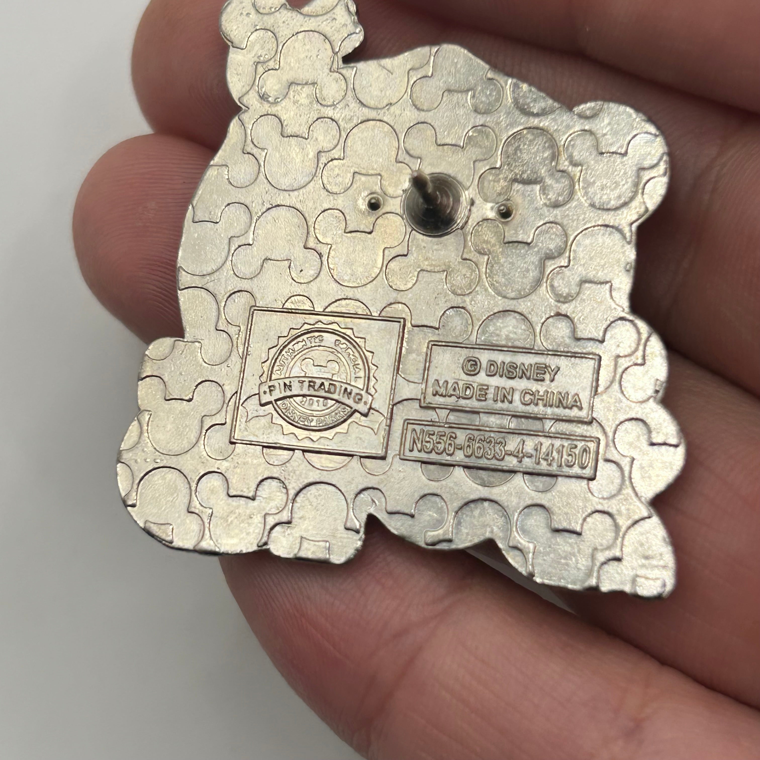2015 - Mickey Mouse with Mickey Ice Cream - Dated - Disney Pin