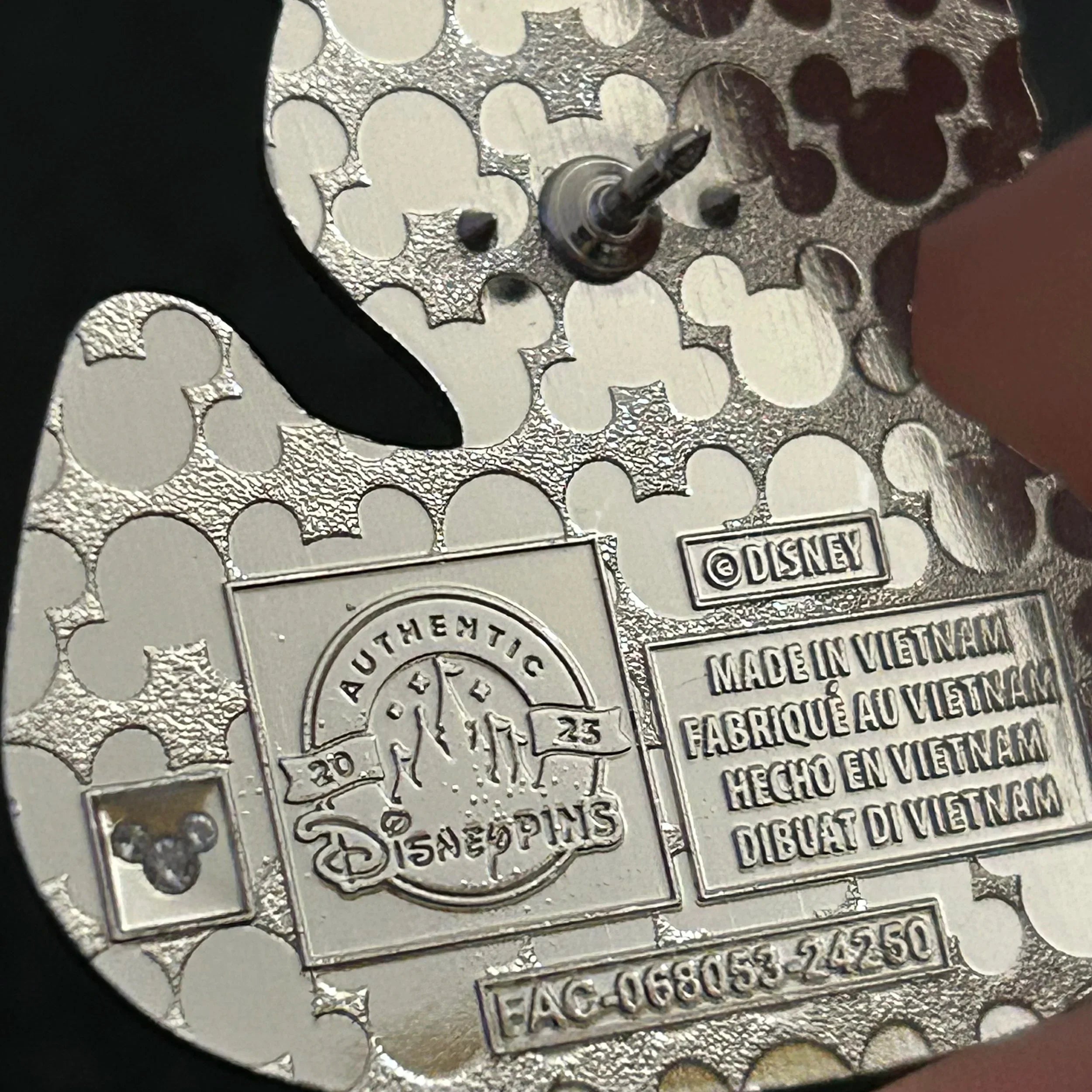 2025 - Daisy Duck - Rubber Duck - Mystery Pin