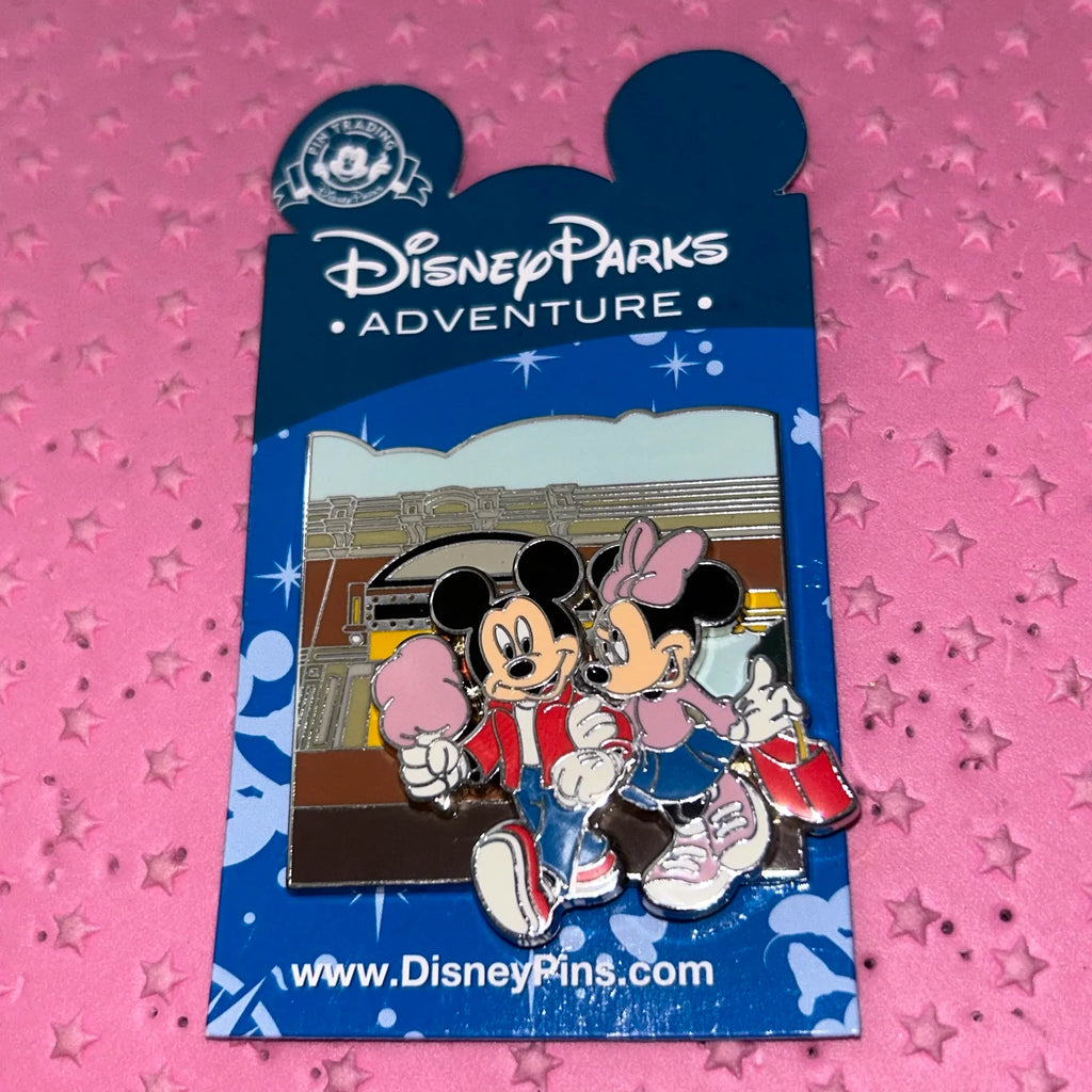 2012 Mickey and Minnie Disney adventures pin