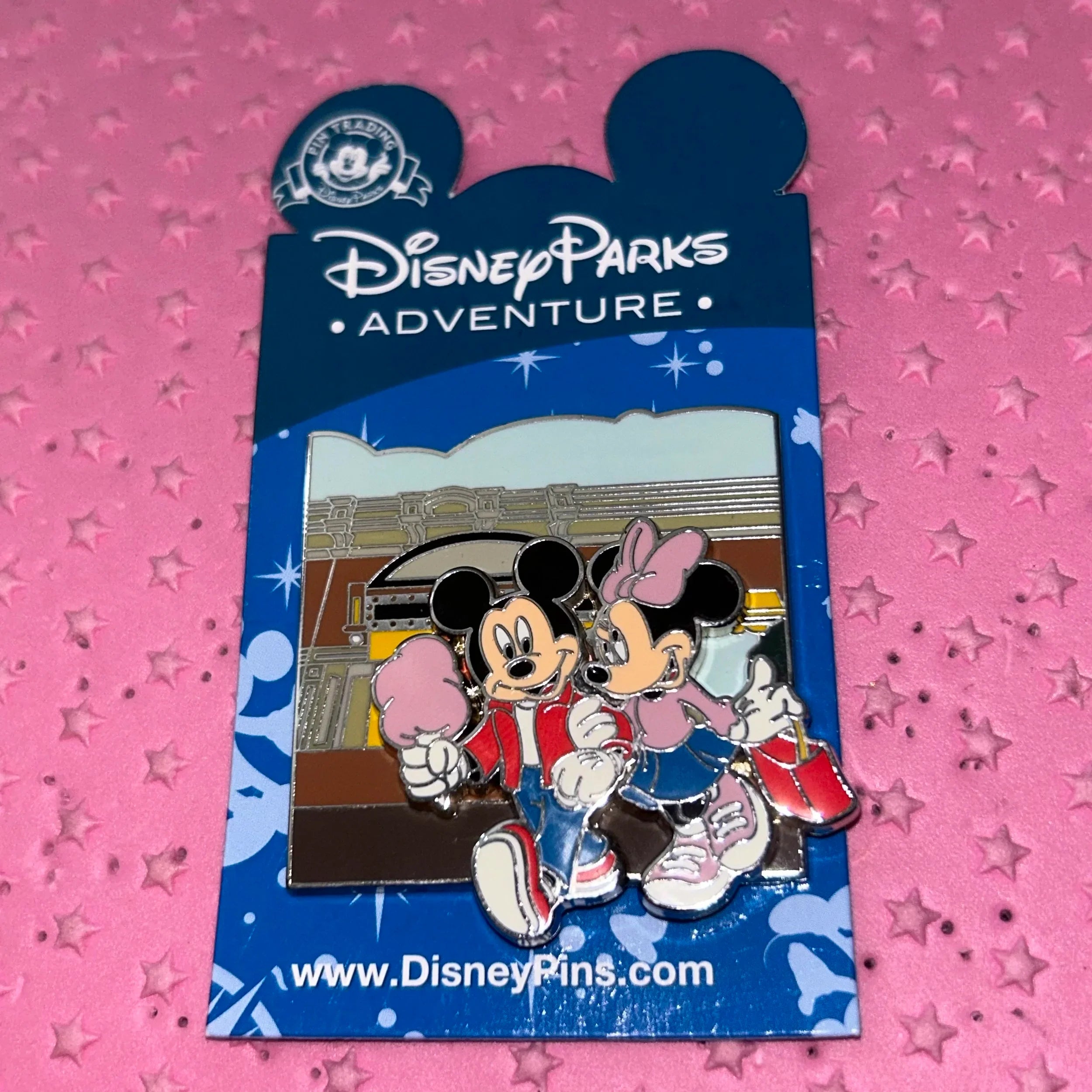 2012 Mickey and Minnie Disney adventures pin