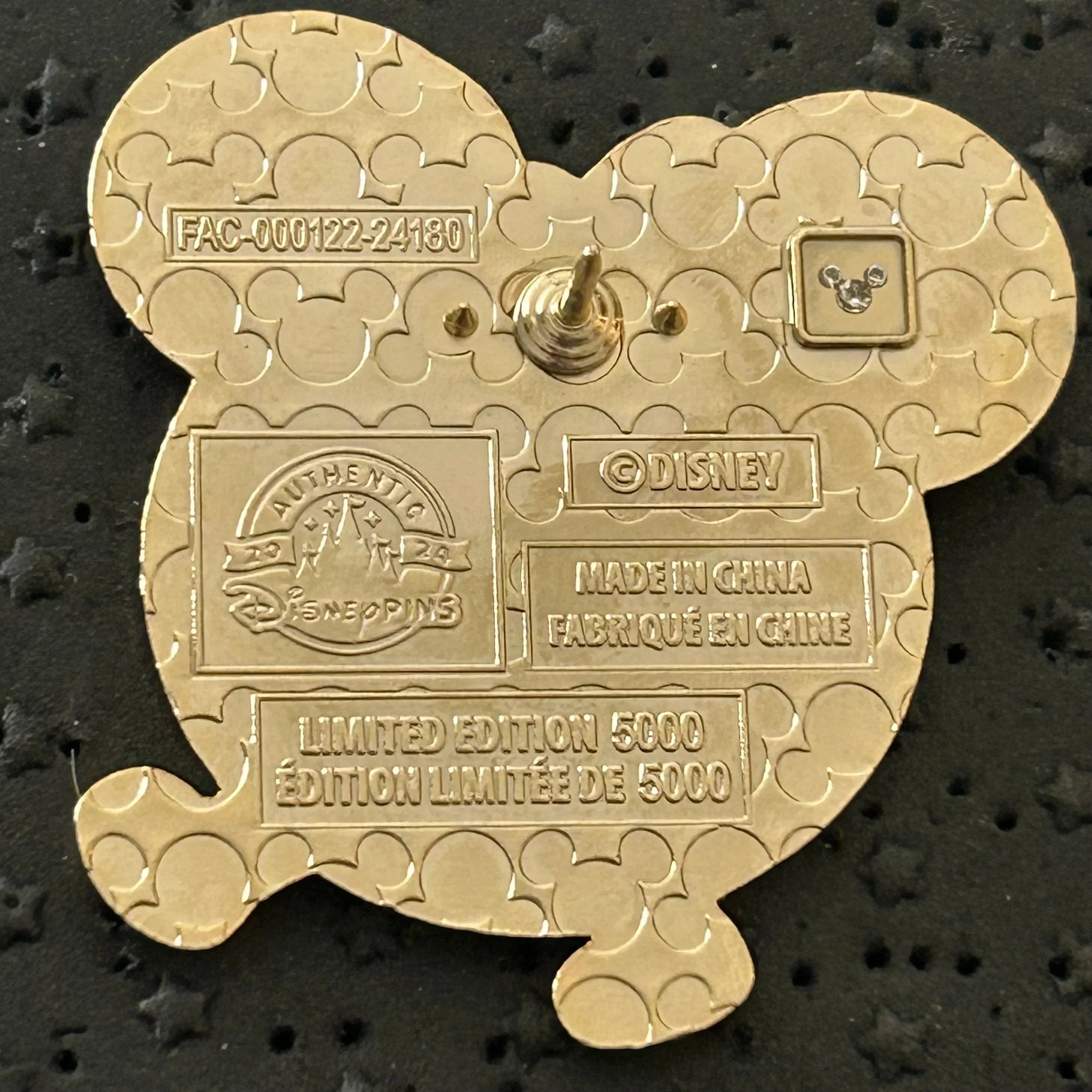 2024 - Minnie Mouse - Holiday Munchling - LE - Disney Pin