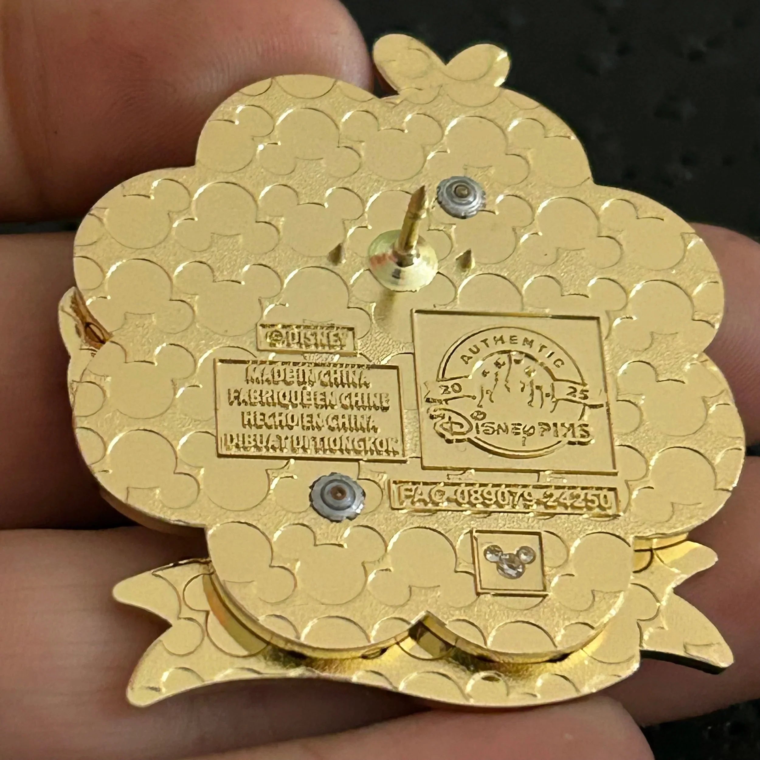 2025 - Minnie Mouse - Wooden Style - Disney Pin on Pin