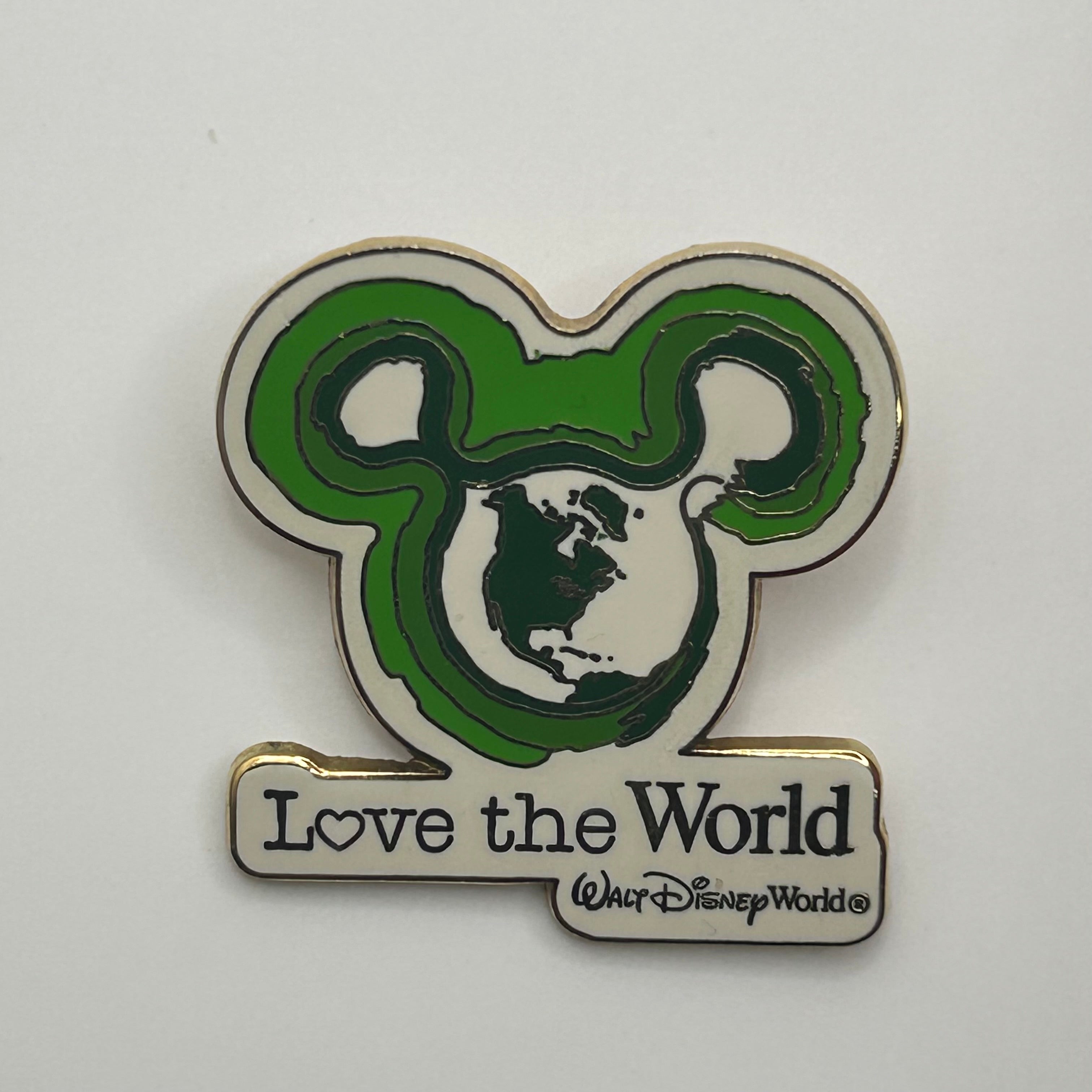 2019 - Love the World - Disney Pin