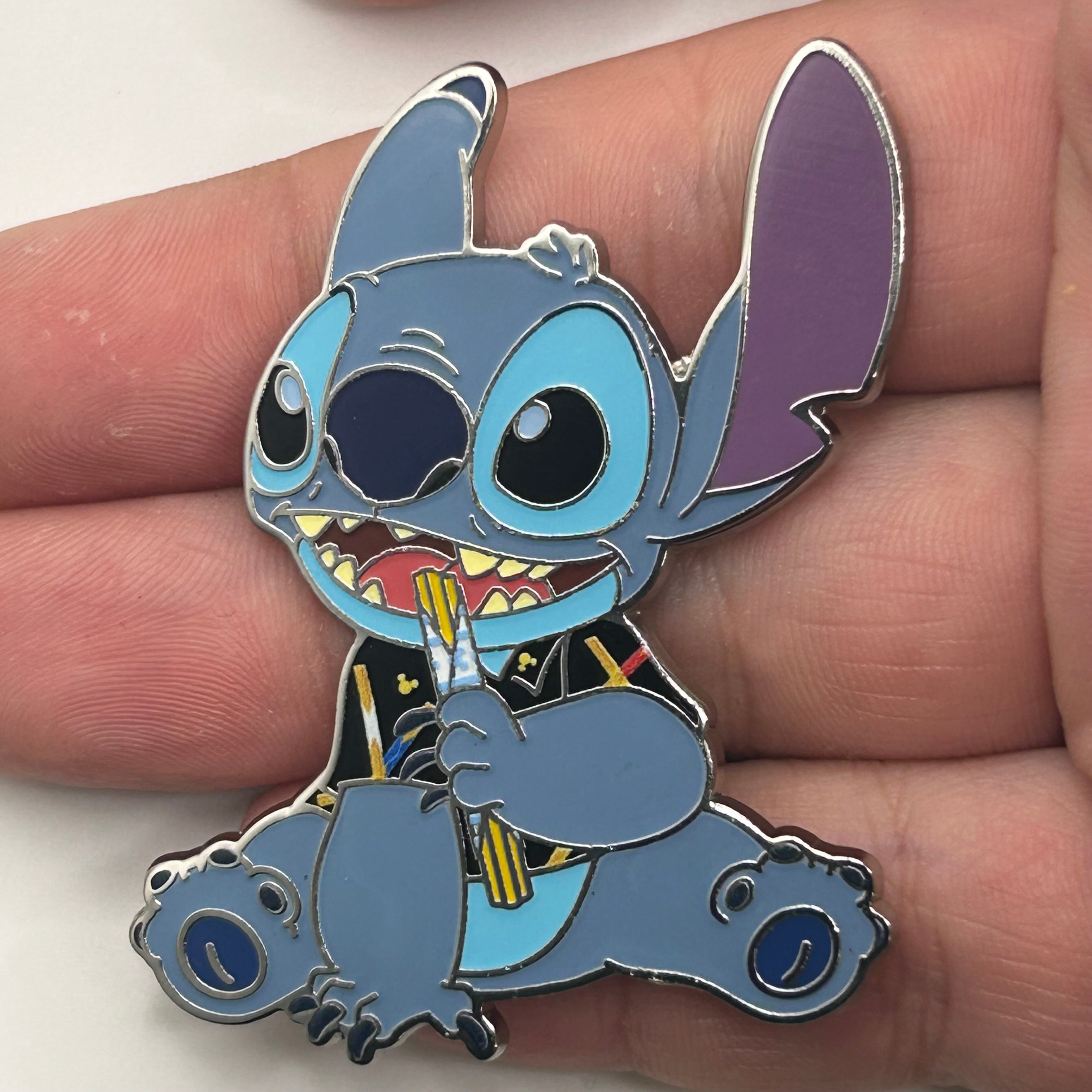 2024 - LR - Churro - Stitch - Disney Pin
