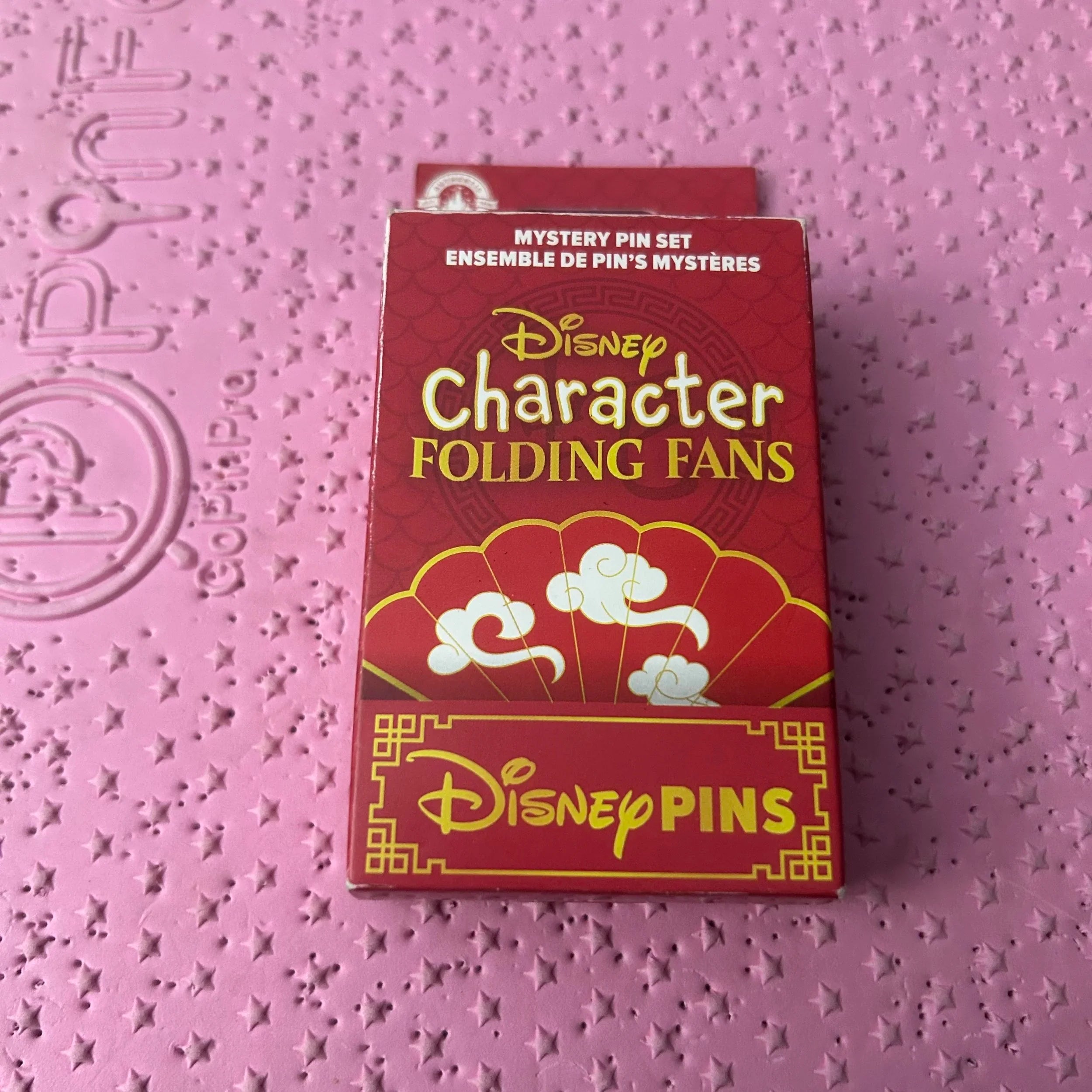 2024 Folding Fan Minnie Mouse Mystery Pin
