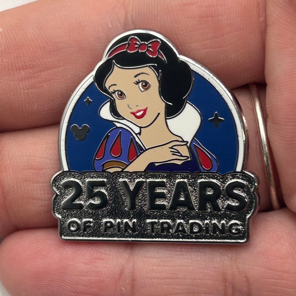 2025 - Snow White - 25 Years - Hidden Disney - Disney Pin