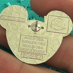 Queen Of Hearts Mickey Head Pin