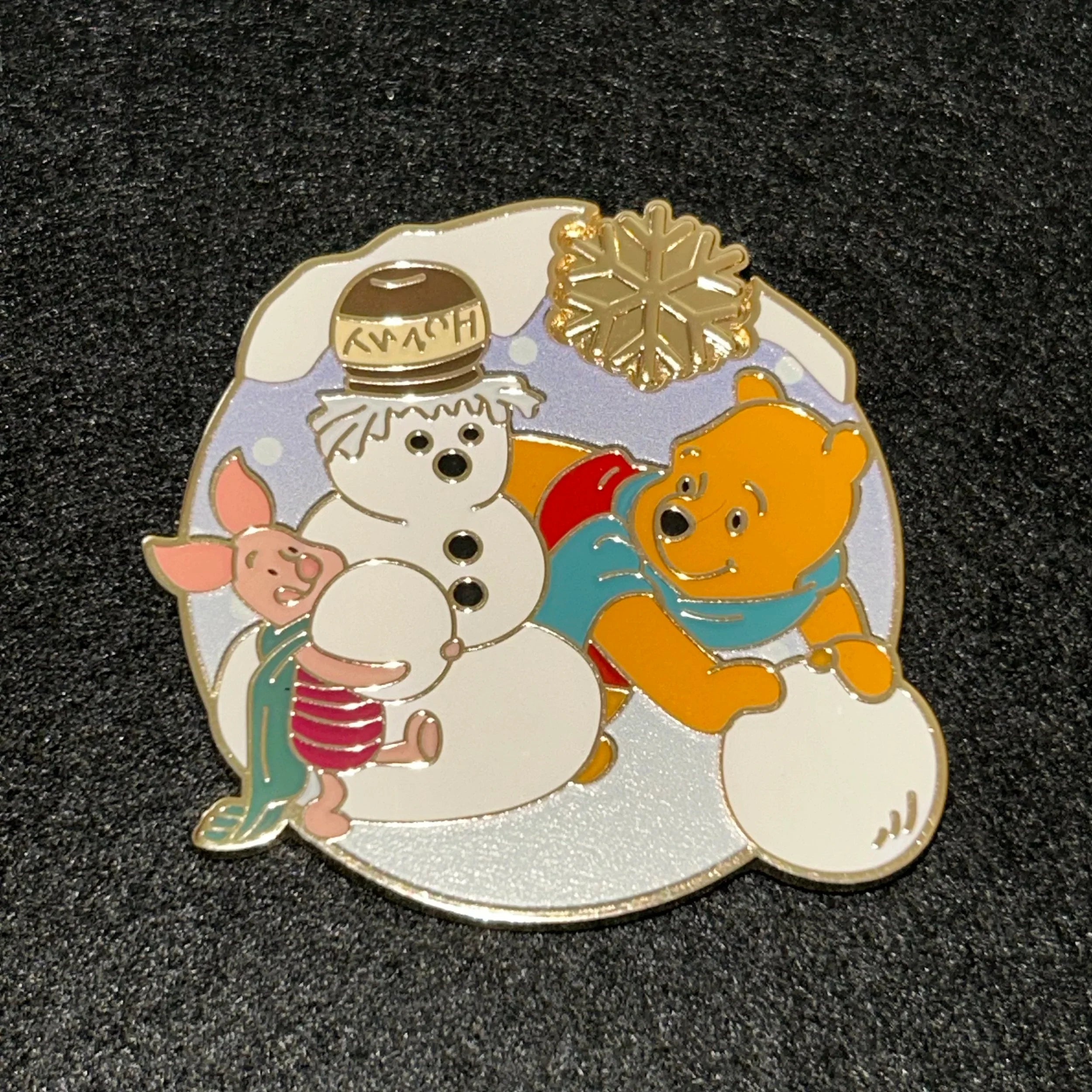 2024 - Winnie the Pooh and Piglet - Building a Snowman - Disney Pin