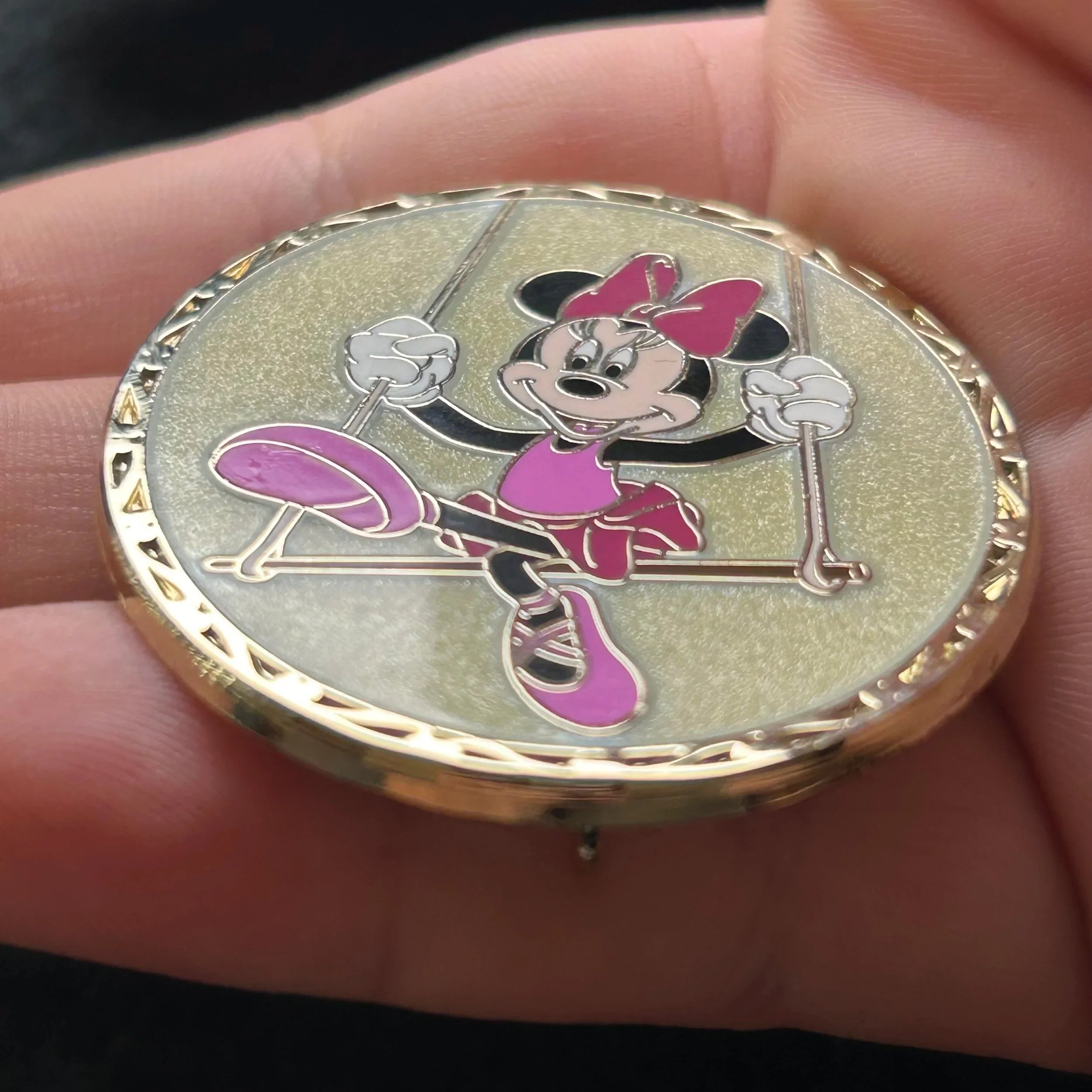 2012 - Minnie Mouse - Ballerina - Swinging - Mickeys Circus - LE 250 - Disney Pin